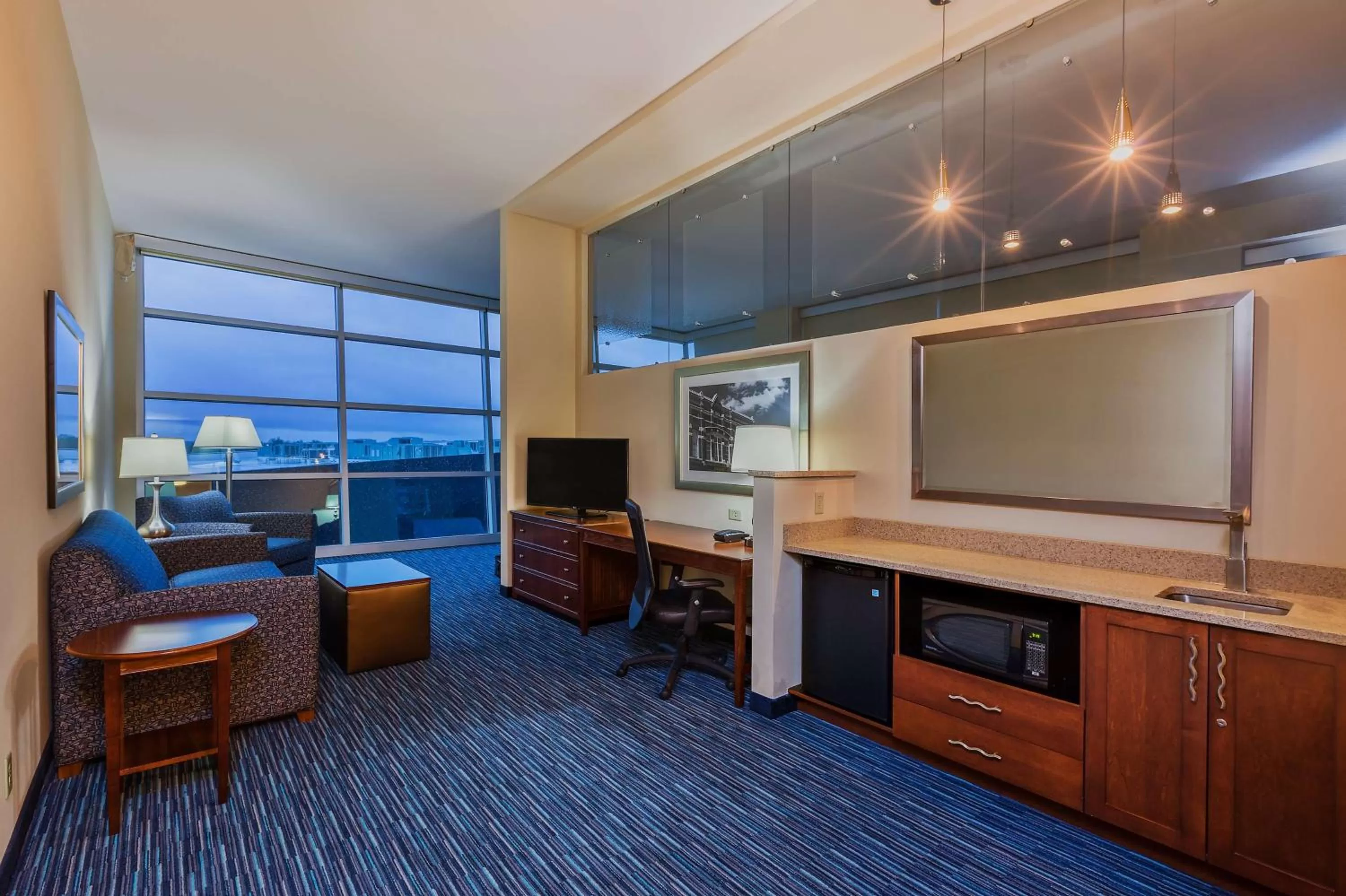 Bed in Hampton Inn & Suites Owensboro Downtown Waterfront