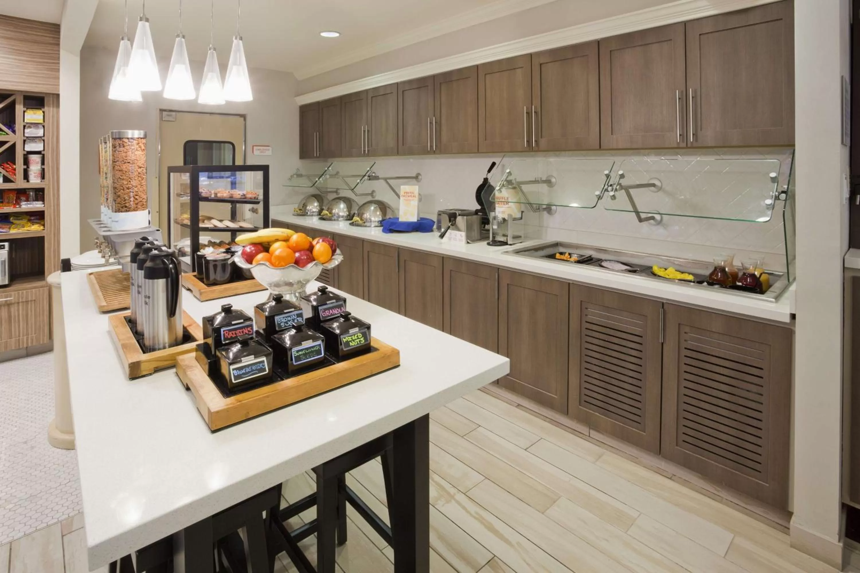 Restaurant/places to eat in Hilton Garden Inn Minneapolis Eagan