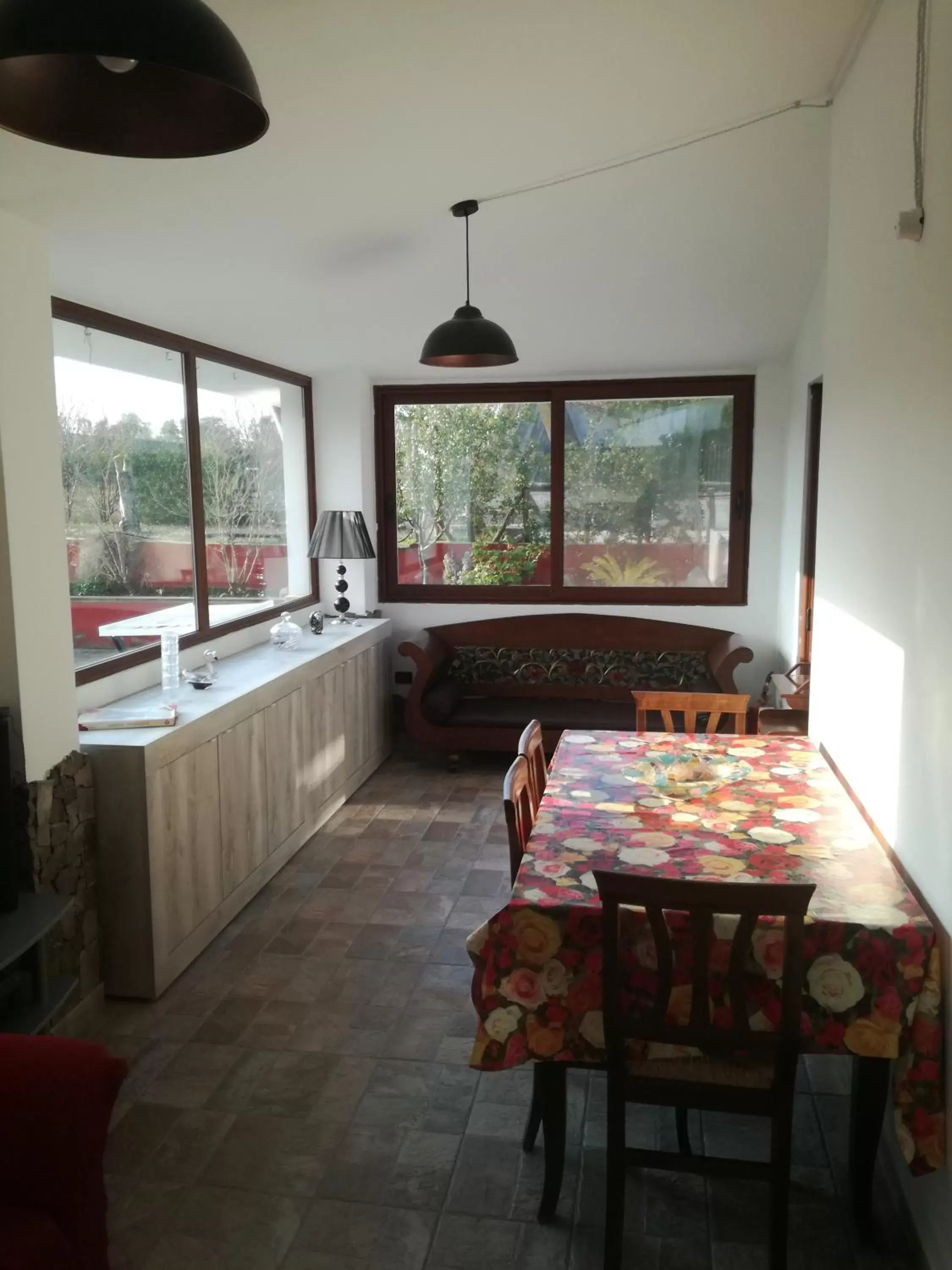 Kitchen or kitchenette, Dining Area in B&B funtanadetalia