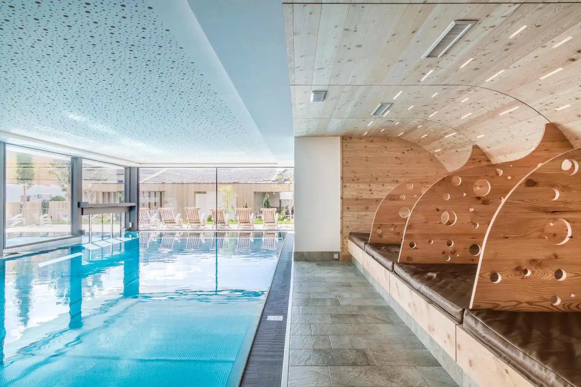 Swimming Pool in Hotel Restaurant Langgenhof