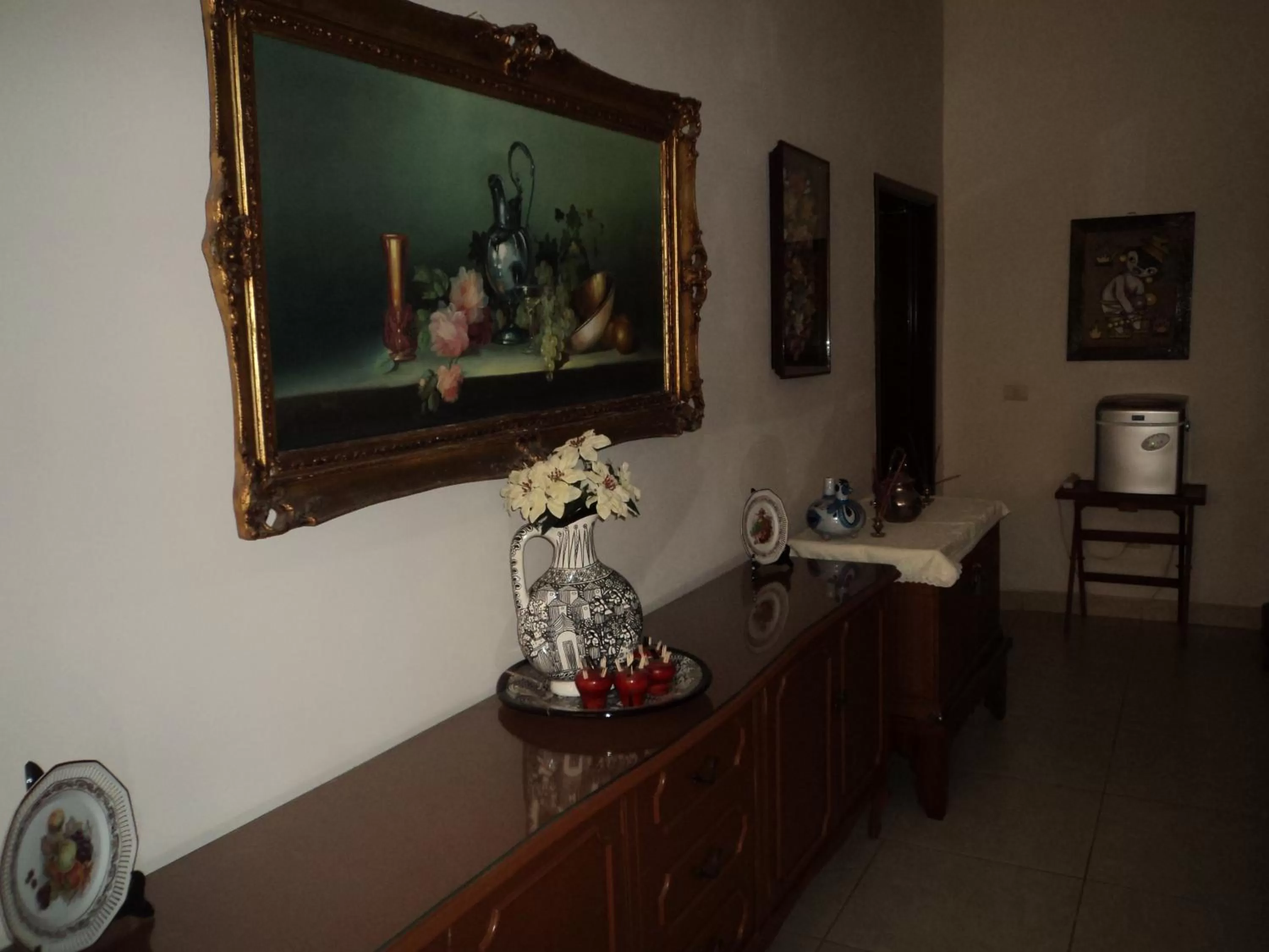 Decorative detail in Mansion Serrano Hotel