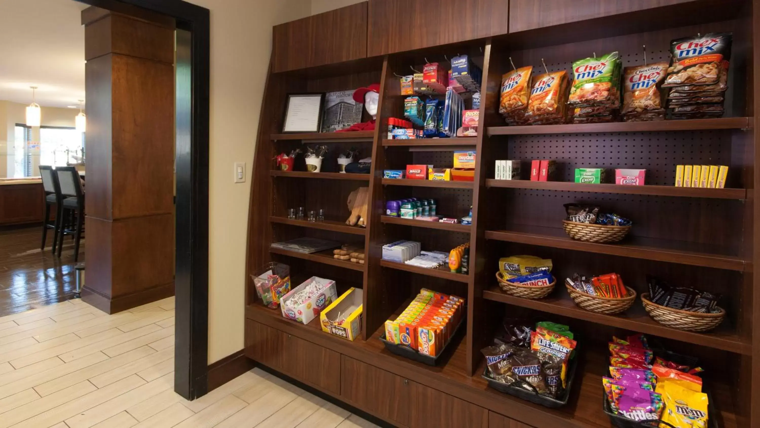 Lobby or reception, Supermarket/Shops in Staybridge Suites Buffalo-Amherst, an IHG Hotel