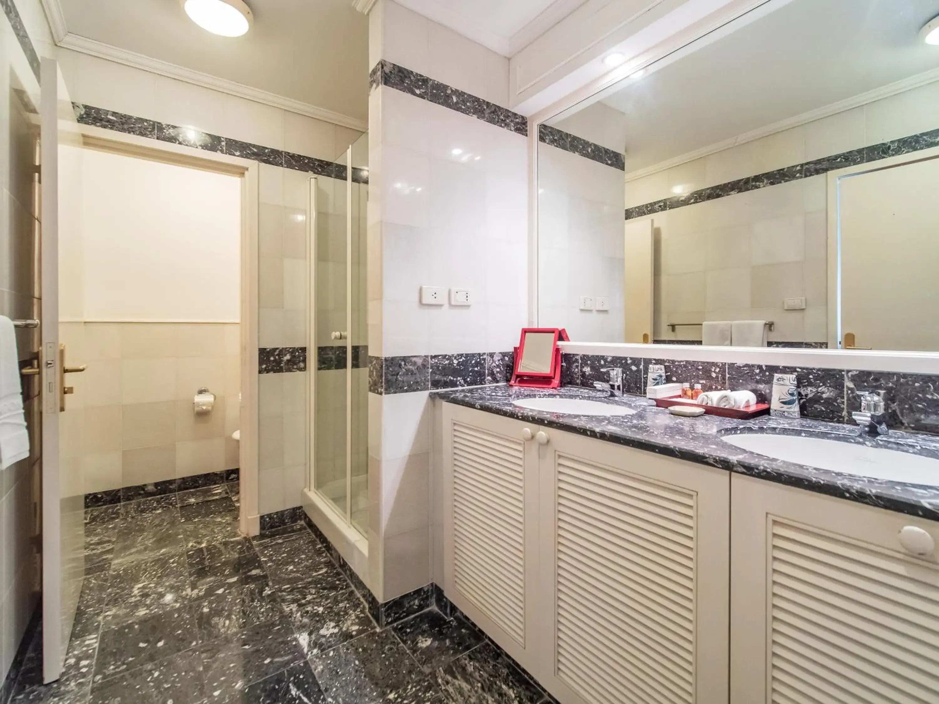 Bathroom in Saigon Domaine Luxury Residences