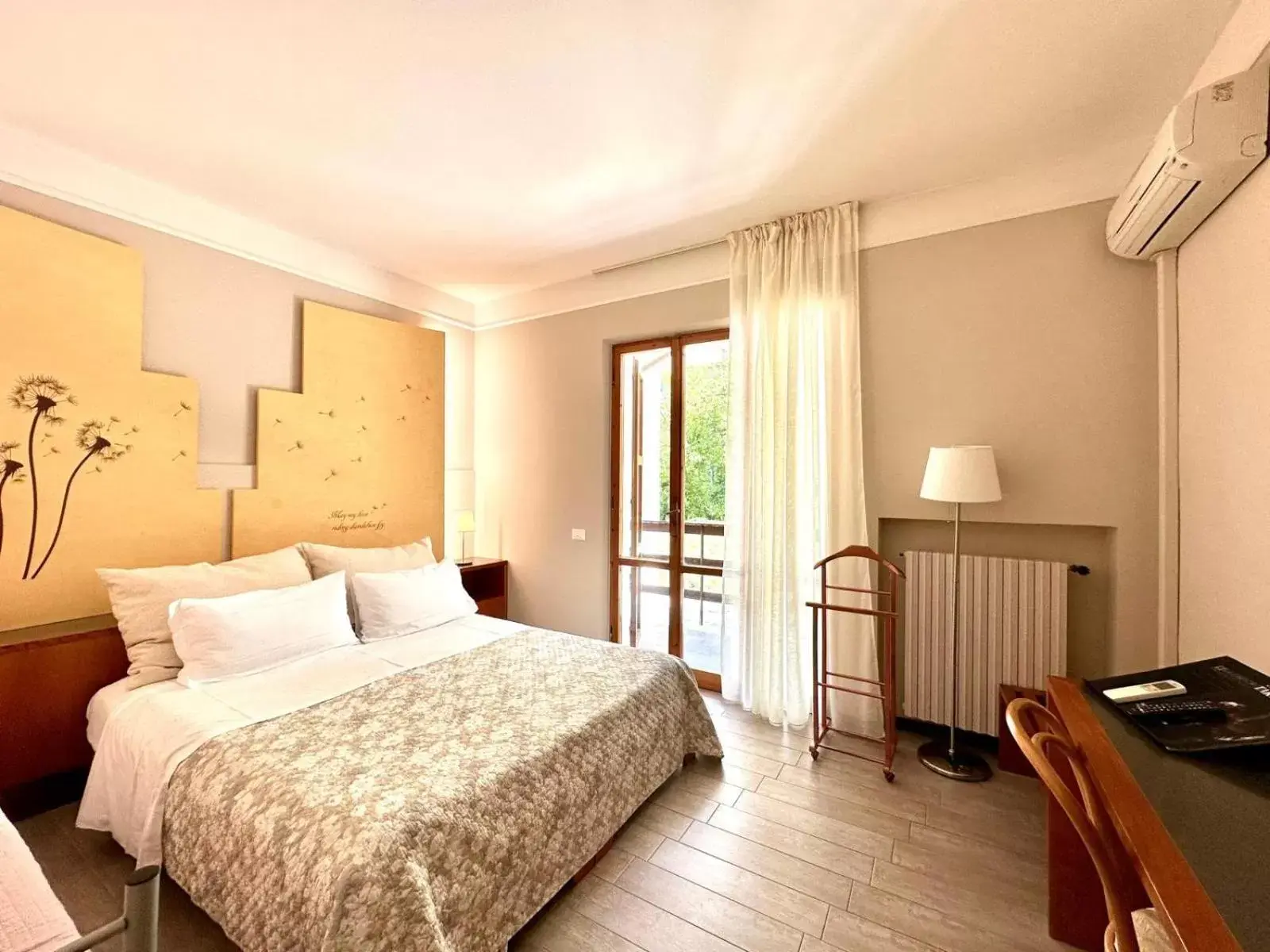 Bed in Albergo La Ginestra