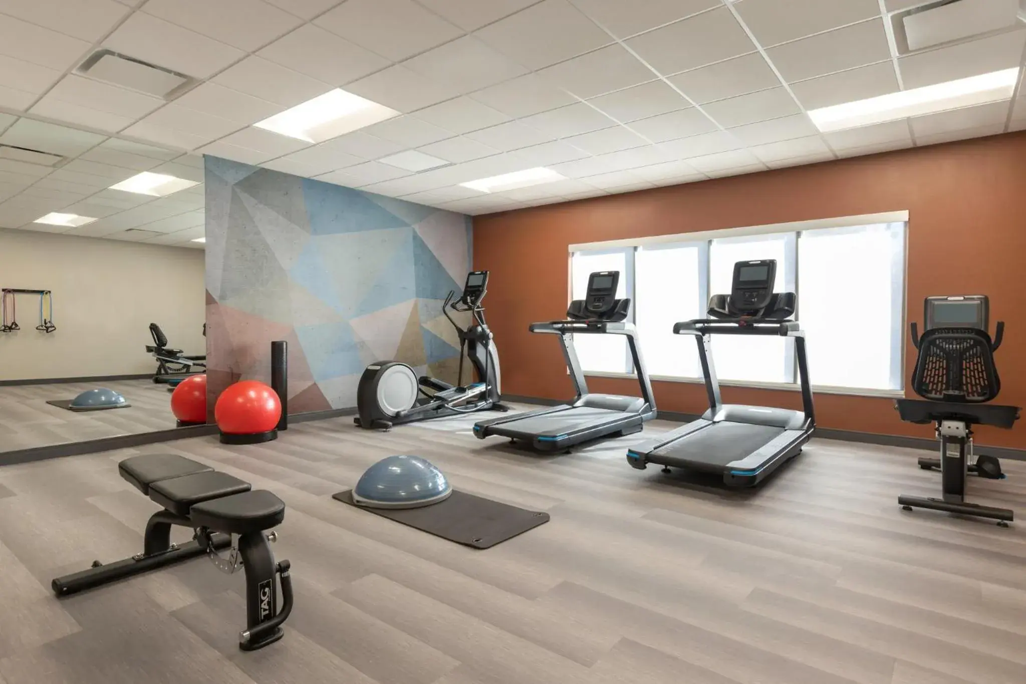 Spa and wellness centre/facilities, Fitness Center/Facilities in Candlewood Suites BESSEMER – BIRMINGHAM SW