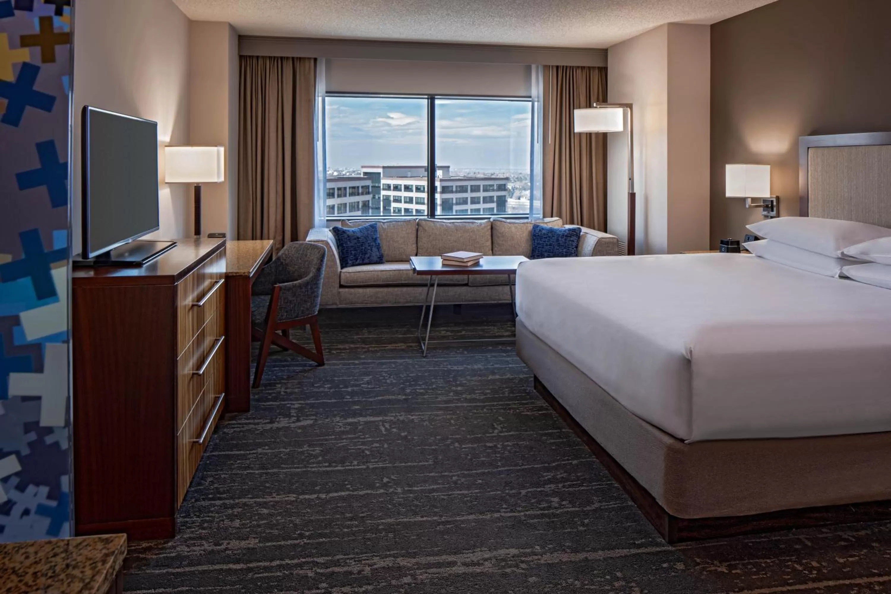 Bed in Hyatt Regency Denver Tech Center