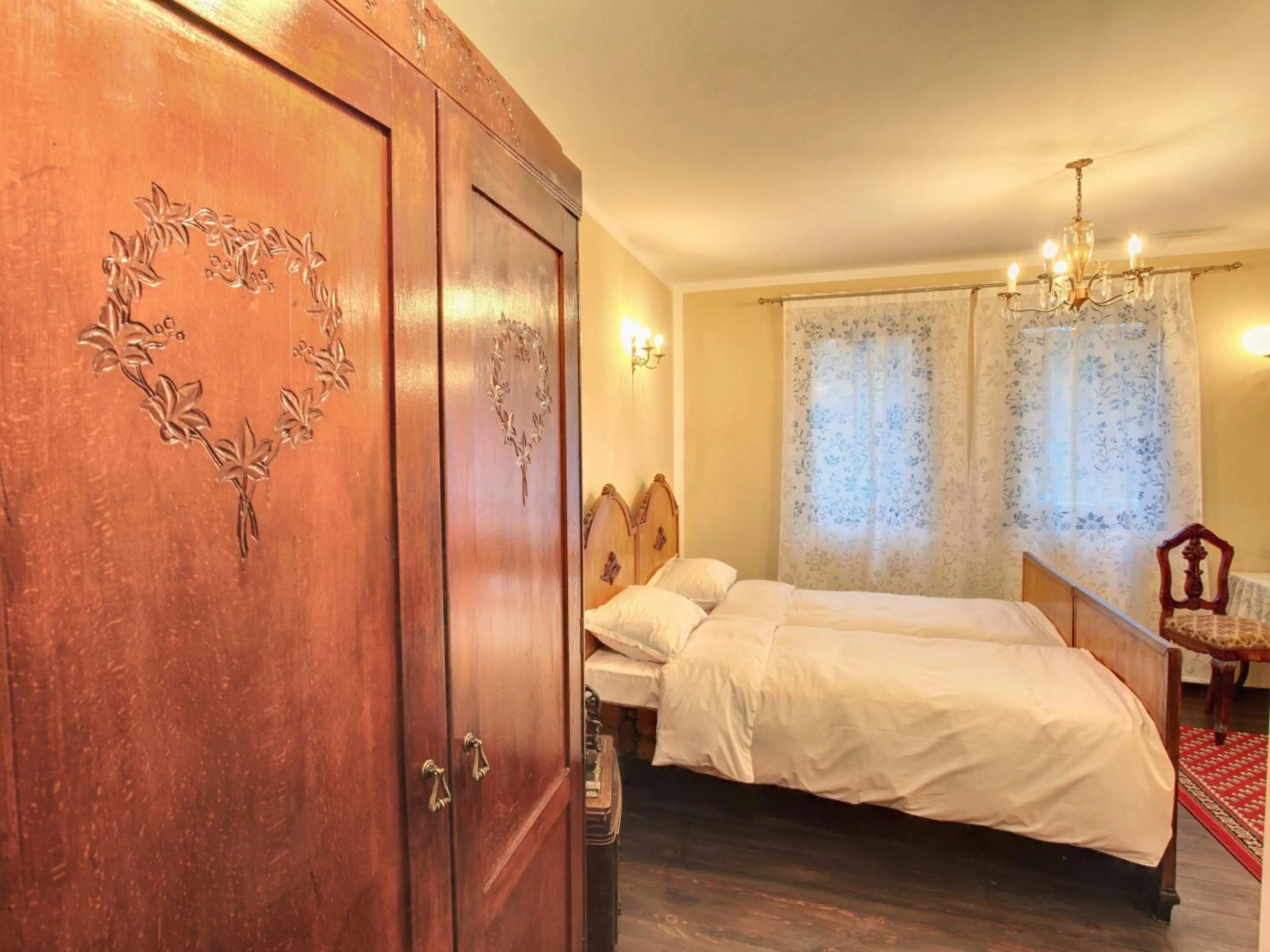 Photo of the whole room, Bed in Hotel Evmolpia