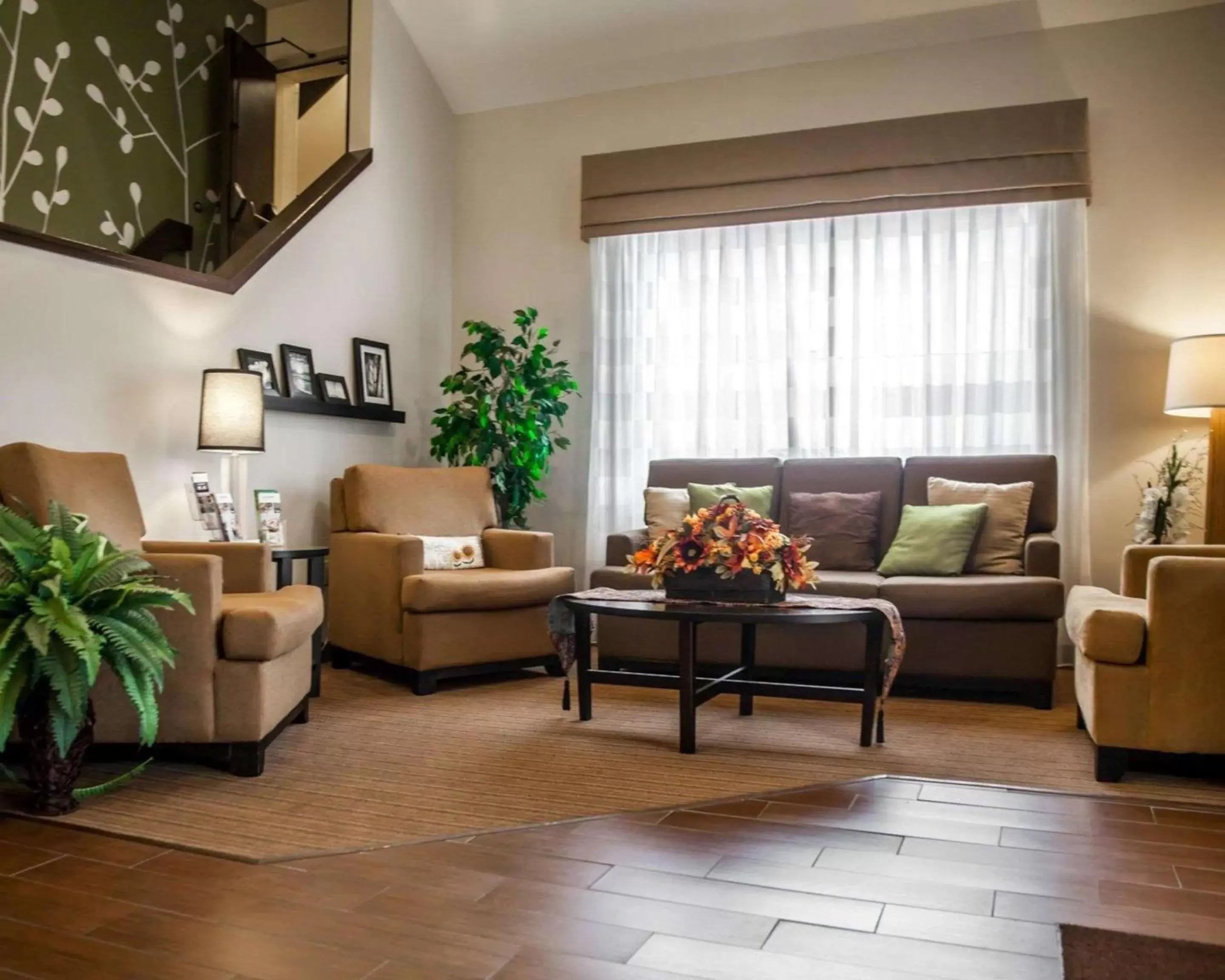 Lobby or reception, Seating Area in Sleep Inn and Suites Hagerstown