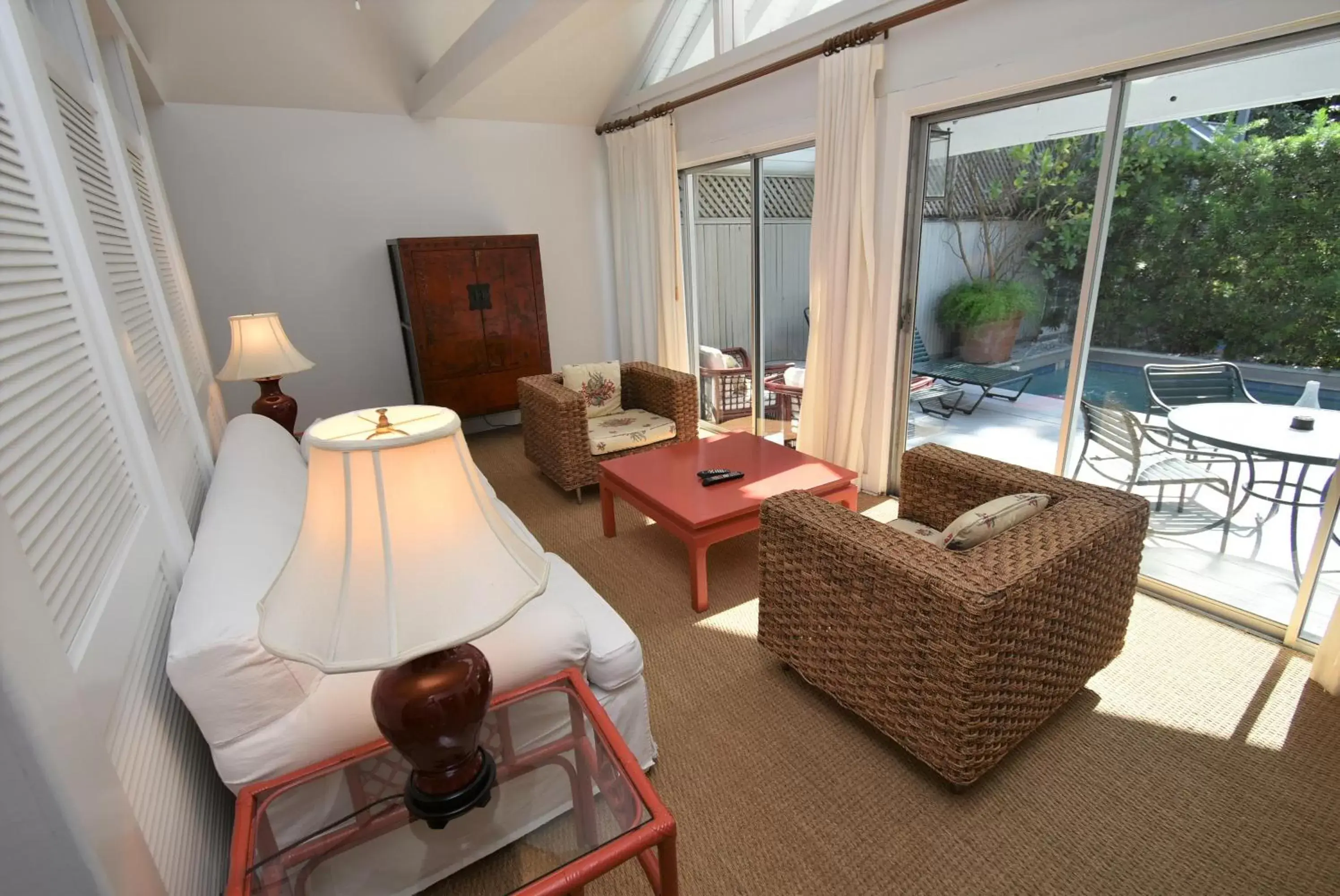 Seating Area in Simonton Court Historic Inn & Cottages