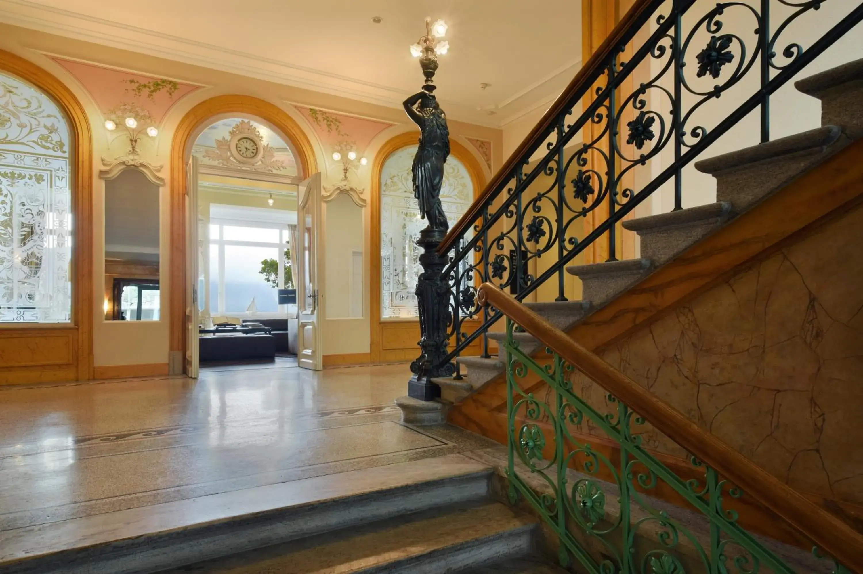 Area and facilities, Lobby/Reception in Hotel Vitznauerhof