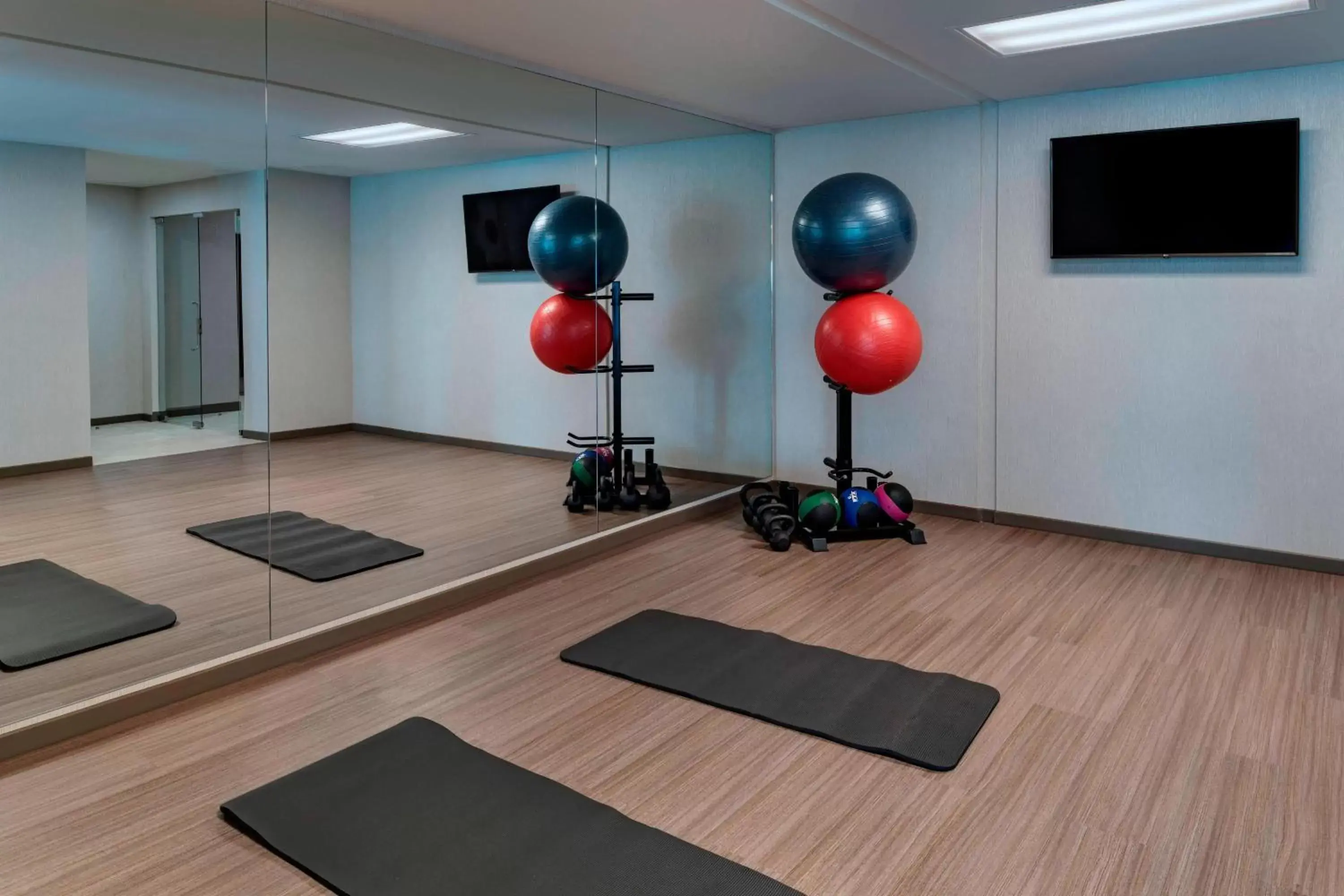 Fitness centre/facilities in AC Hotel by Marriott San Jose Escazu