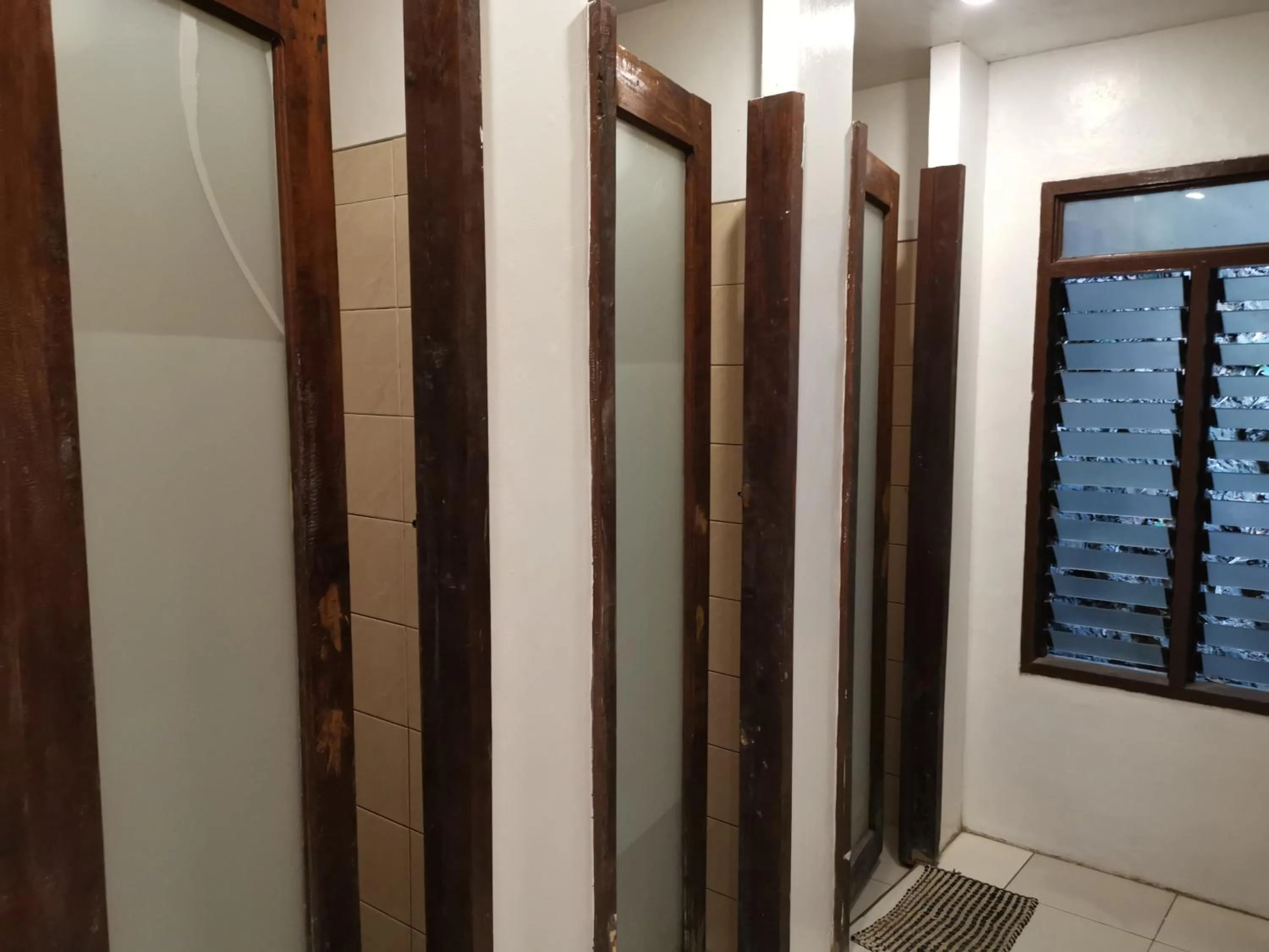 Bathroom in One Hostel - El Nido