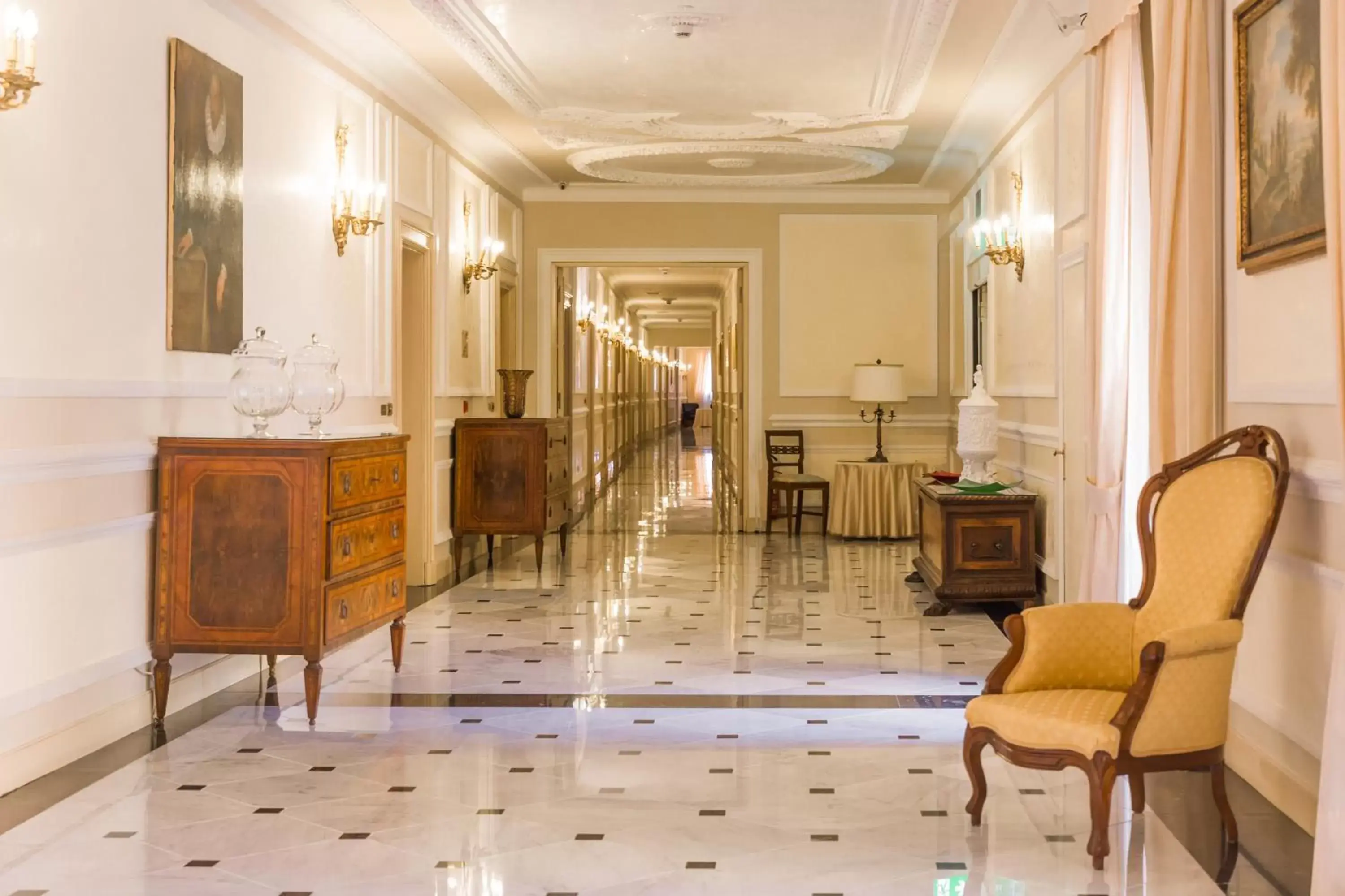 On site, Lobby/Reception in Grand Hotel Majestic gia' Baglioni