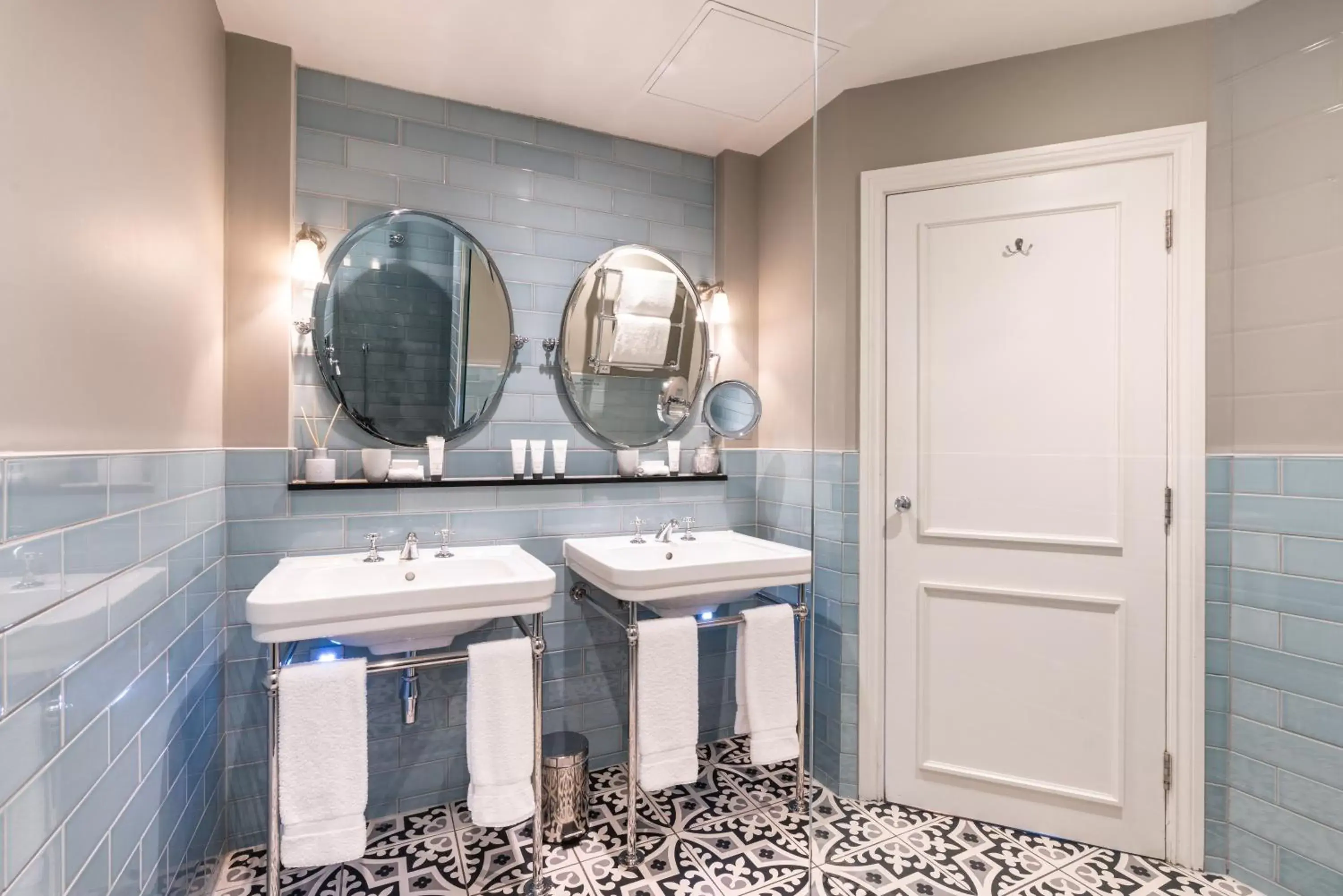 Shower, Bathroom in King Street Townhouse