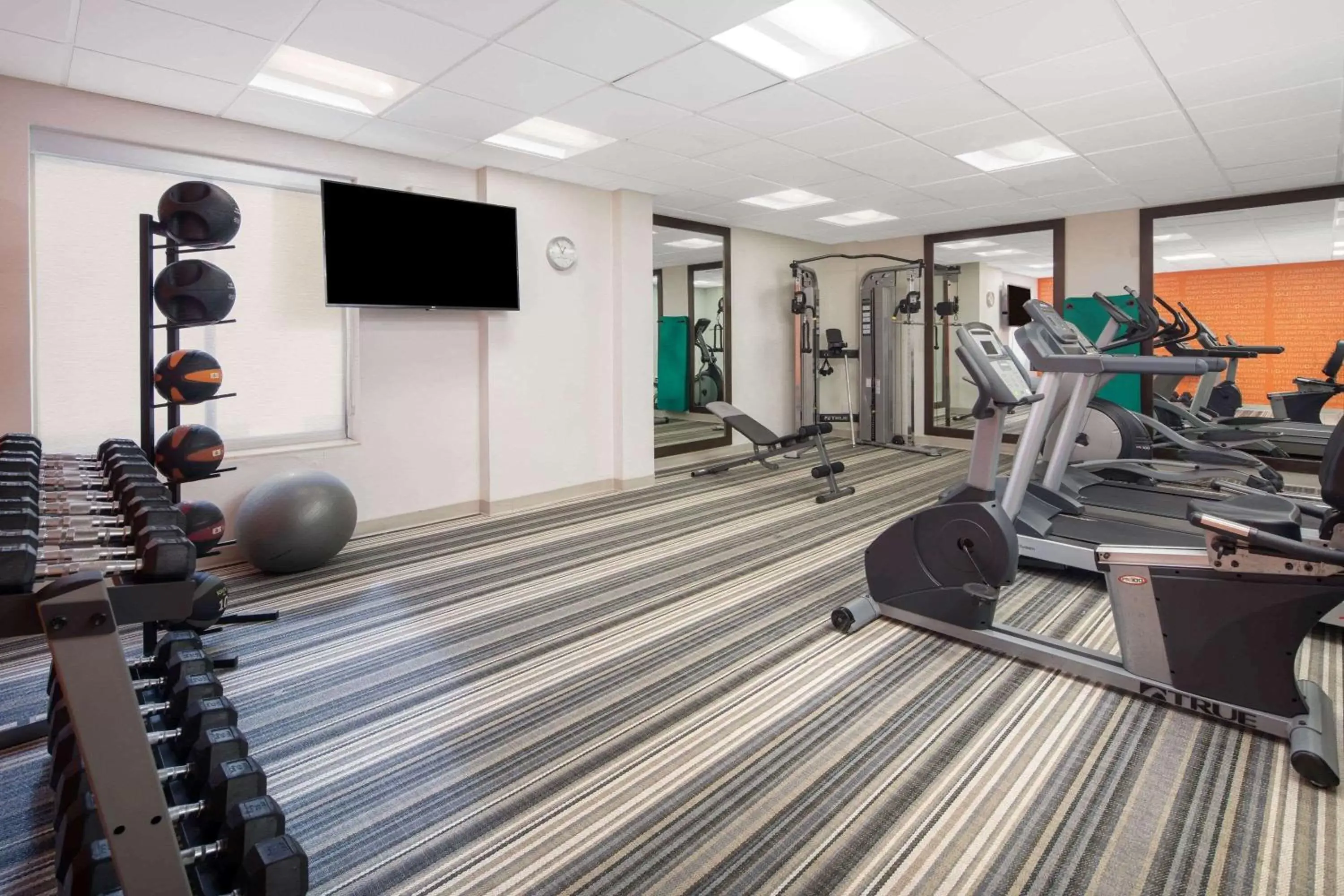 Fitness centre/facilities, Fitness Center/Facilities in La Quinta by Wyndham Atlanta Airport North