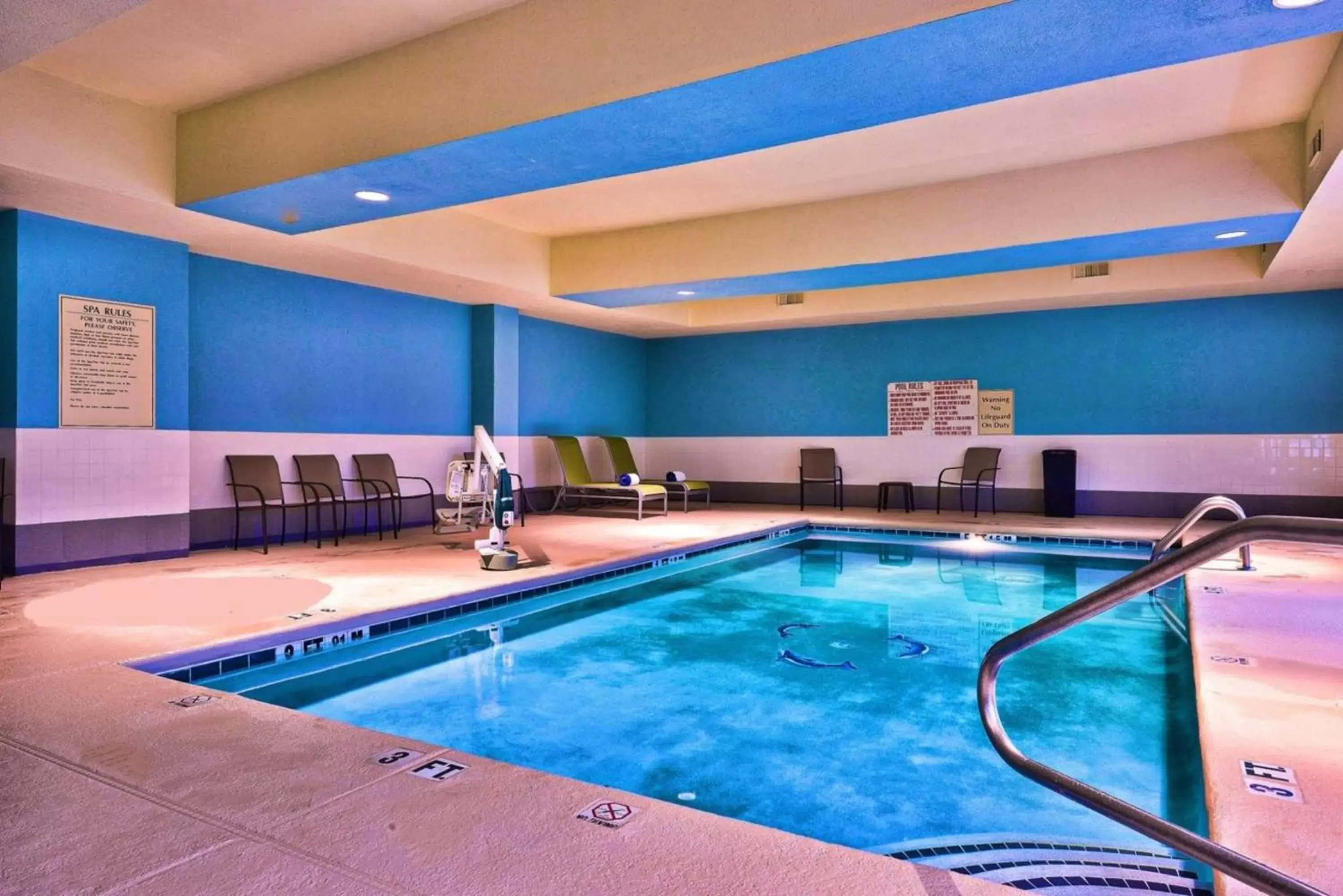 Swimming Pool in Best Western Plus Savannah Airport Inn and Suites