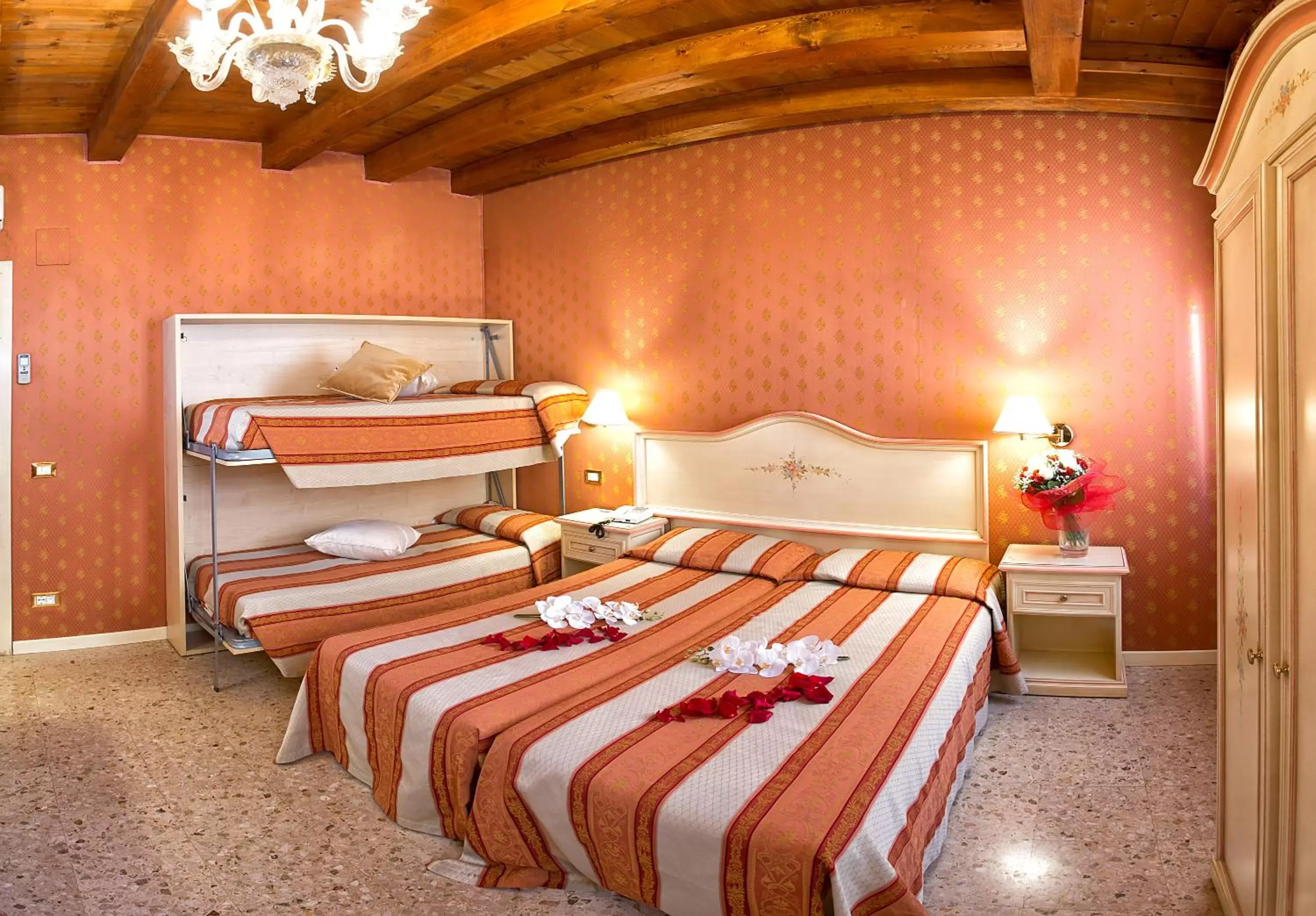 Lobby or reception, Bed in Hotel Conterie Lobby or reception, Bed in Hotel Conterie