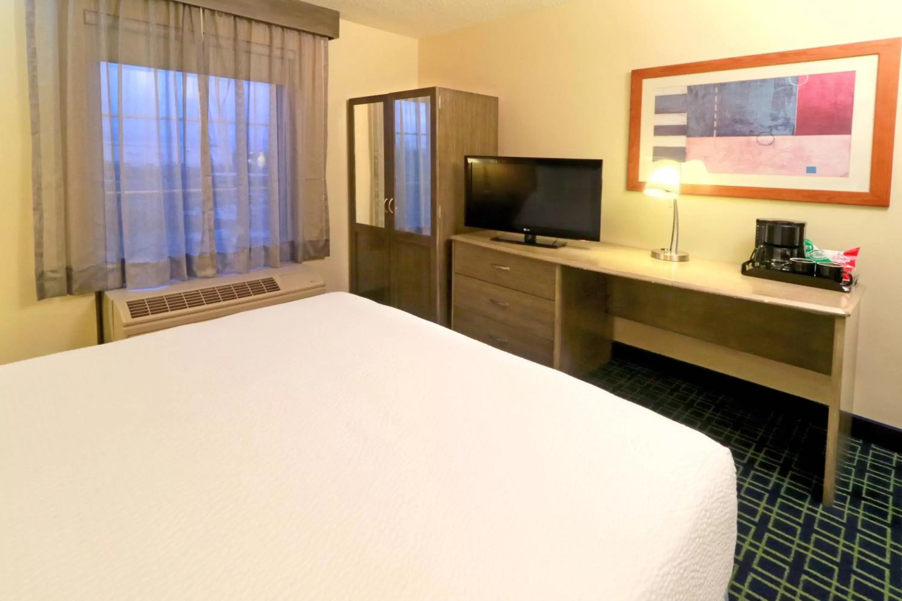 Photo of the whole room, Bed in Fairfield by Marriott Monterrey Airport