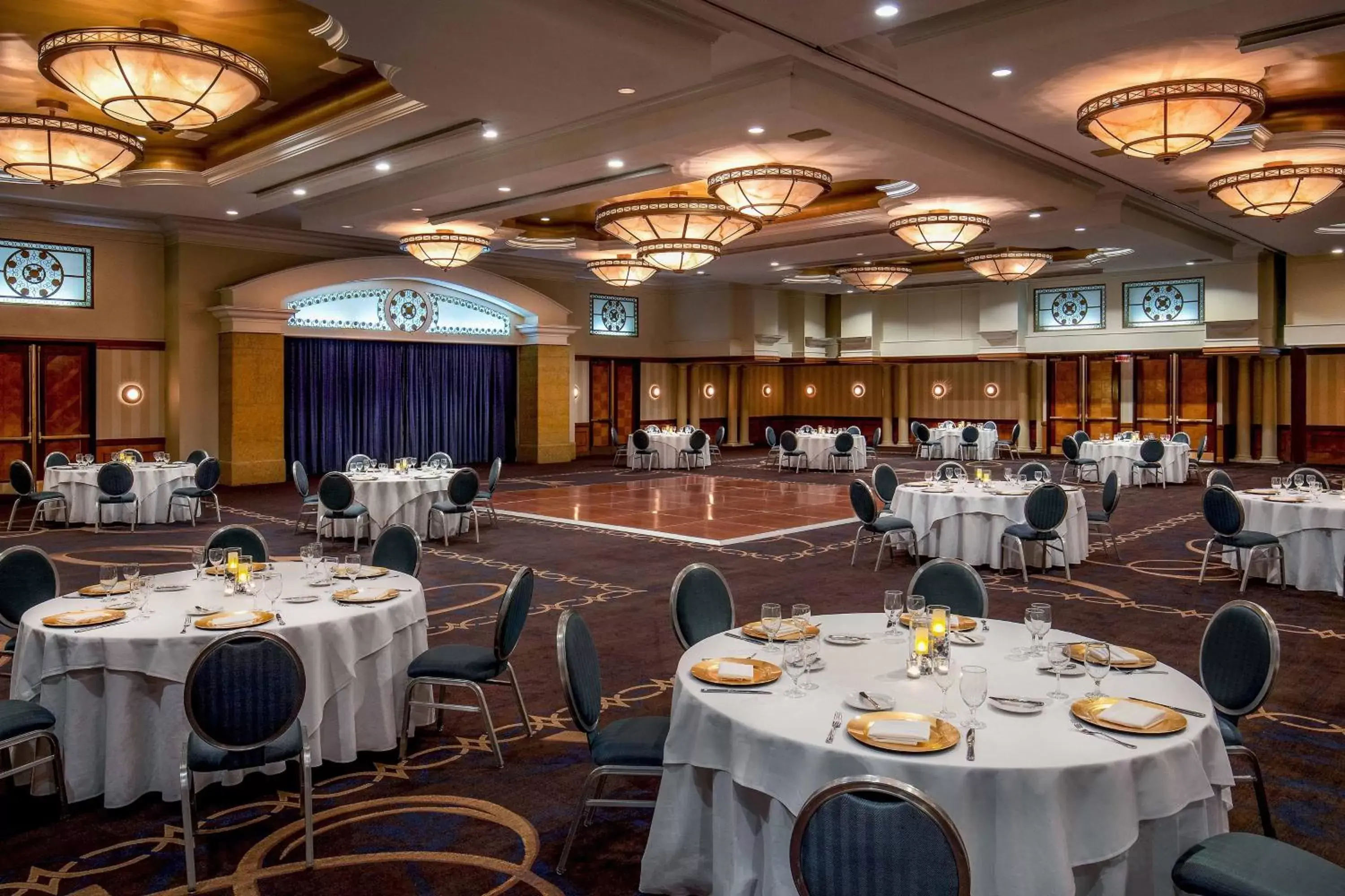 Meeting/conference room, Restaurant/Places to Eat in Sheraton Pentagon City