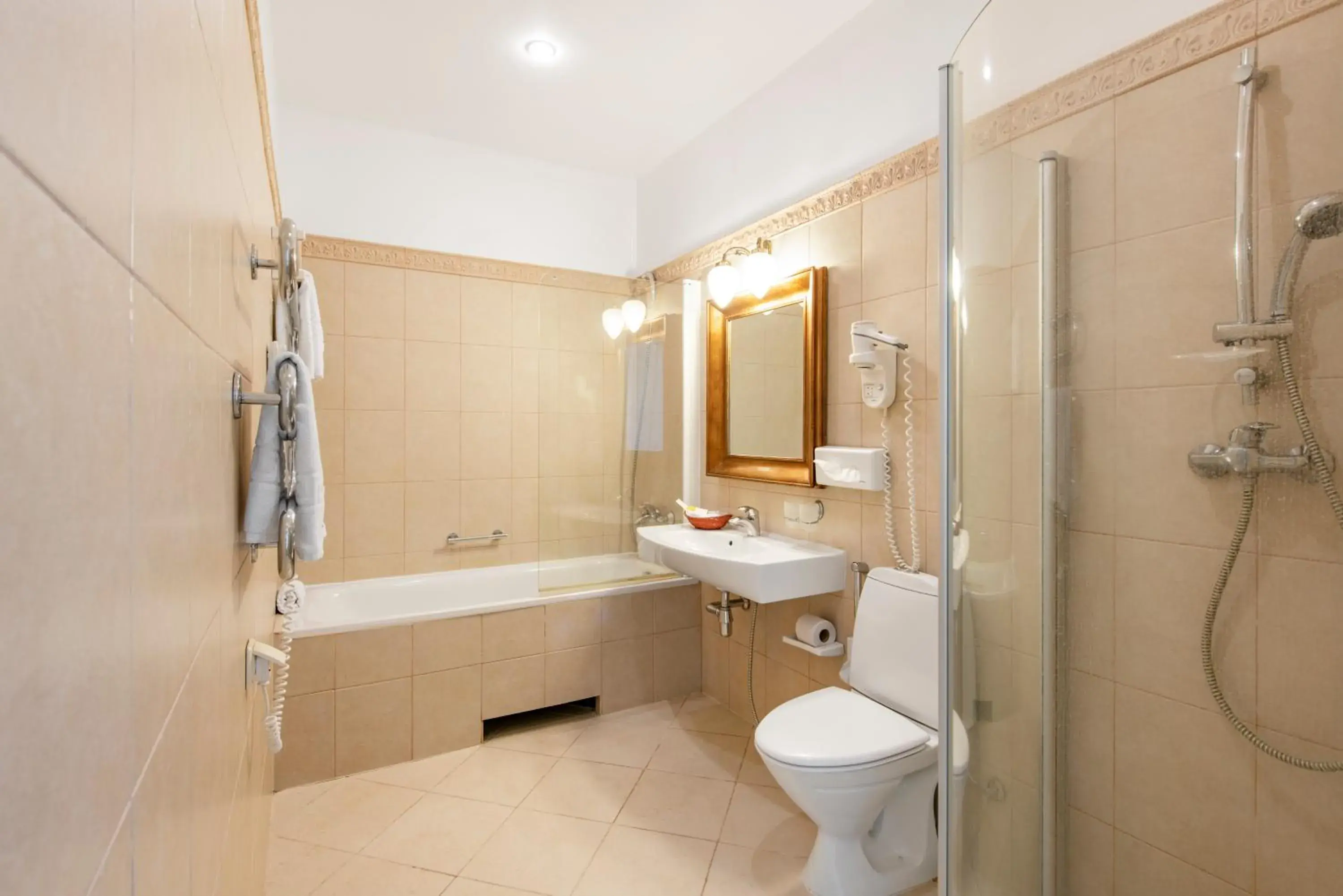 Shower, Bathroom in Europa Royale Druskininkai