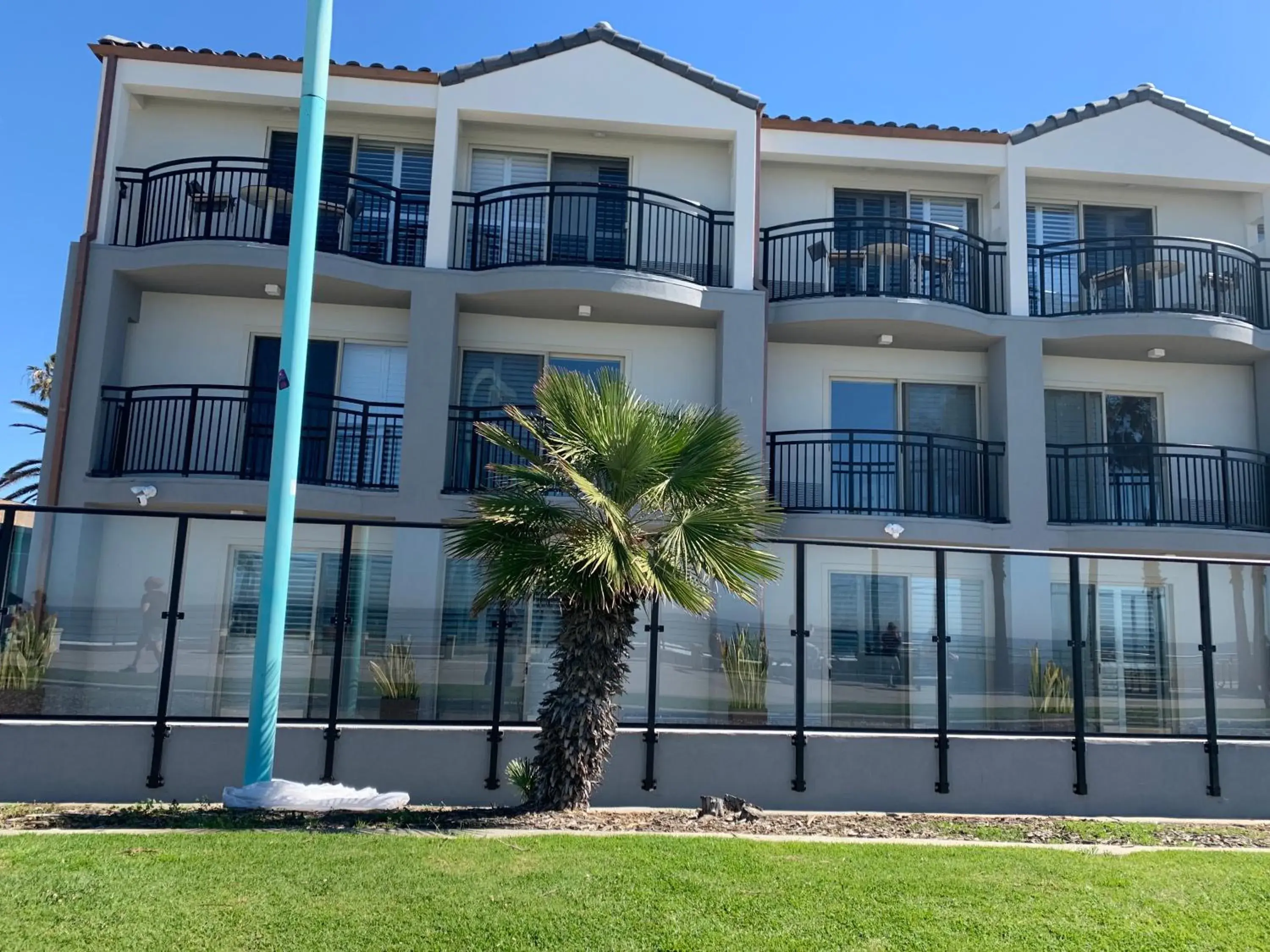 Property building in Ocean Park Inn Property building in Ocean Park Inn