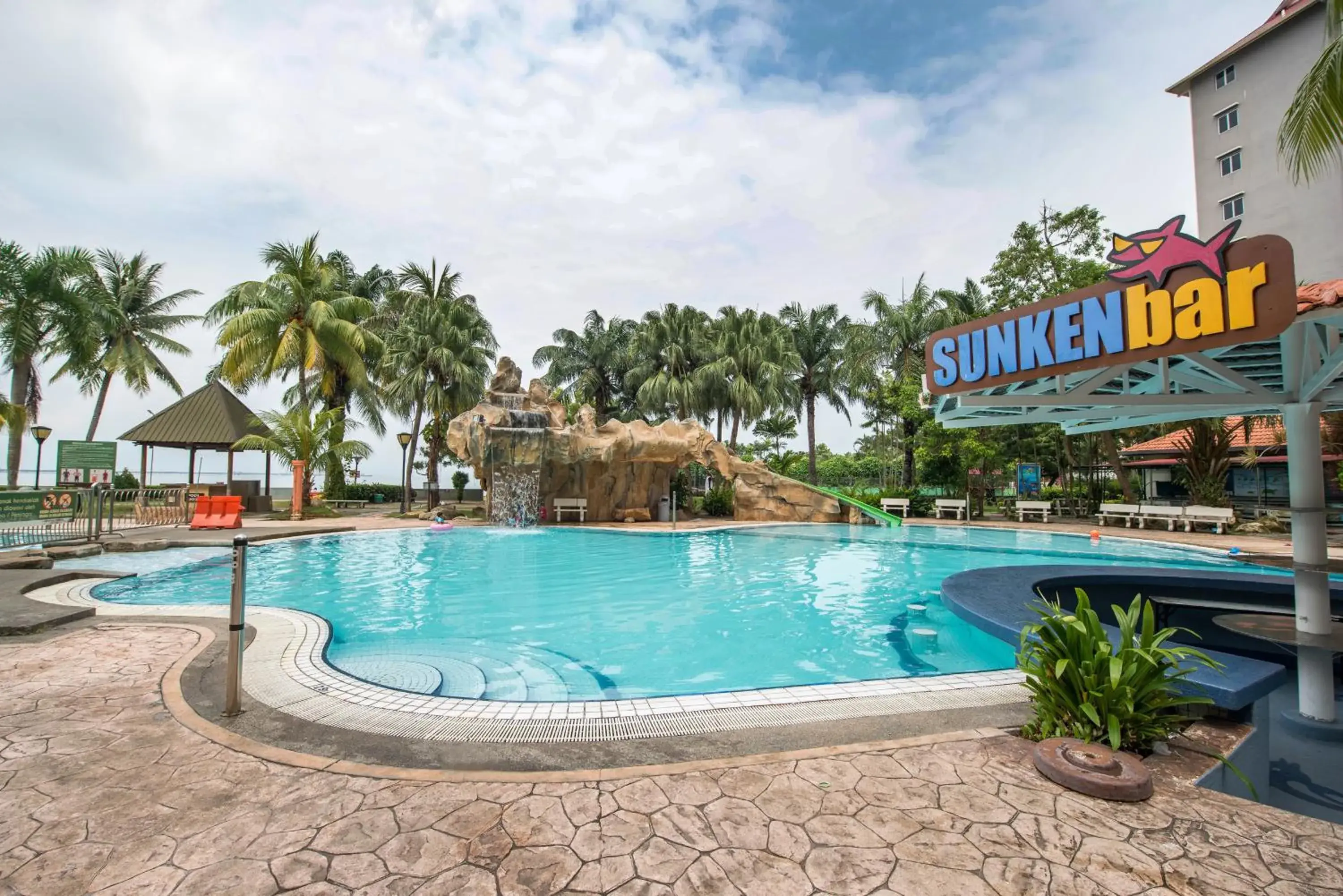 Swimming Pool in Glory Beach Resort