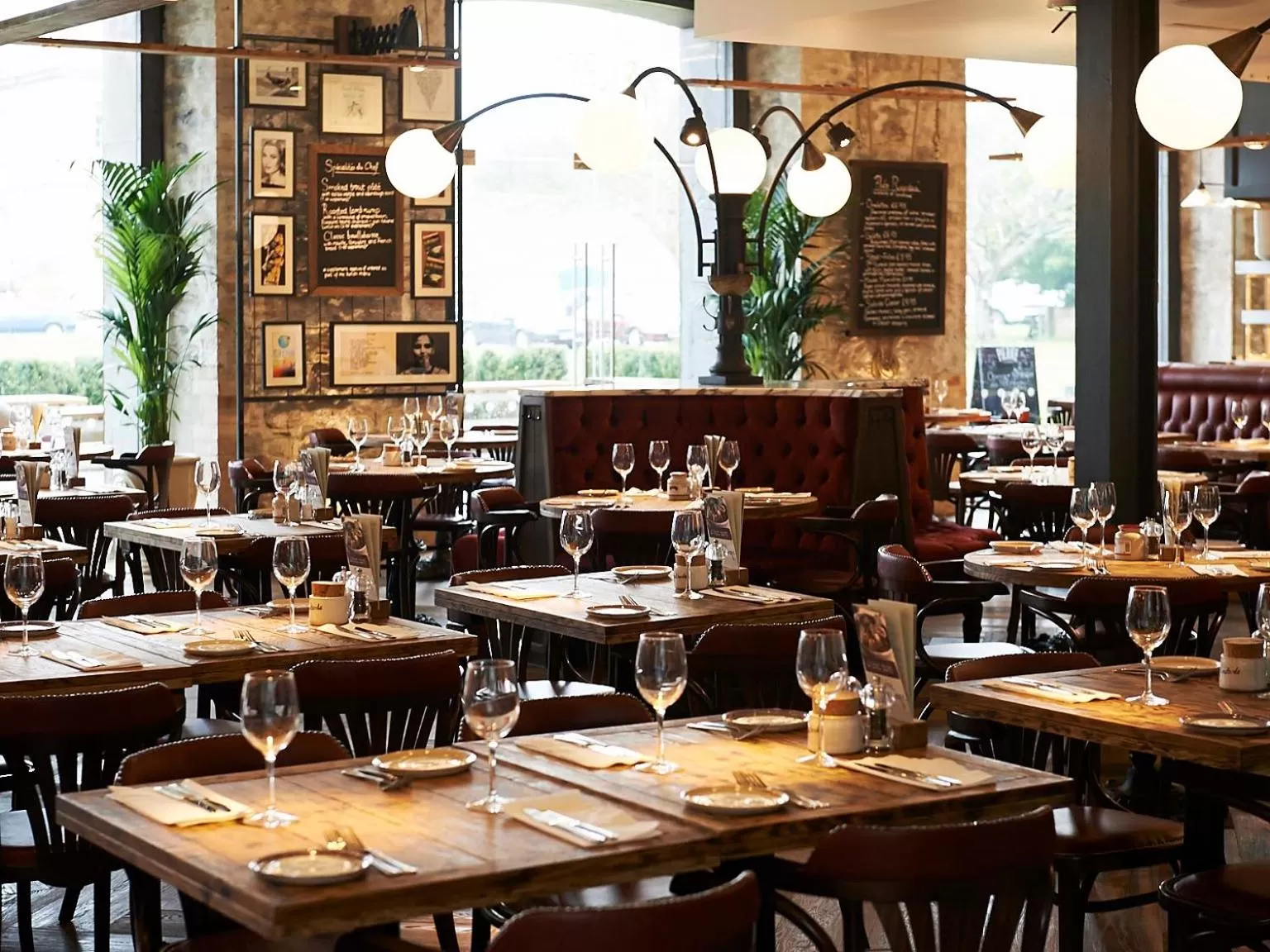 Restaurant/places to eat in Admiral's House by Maison Pierre