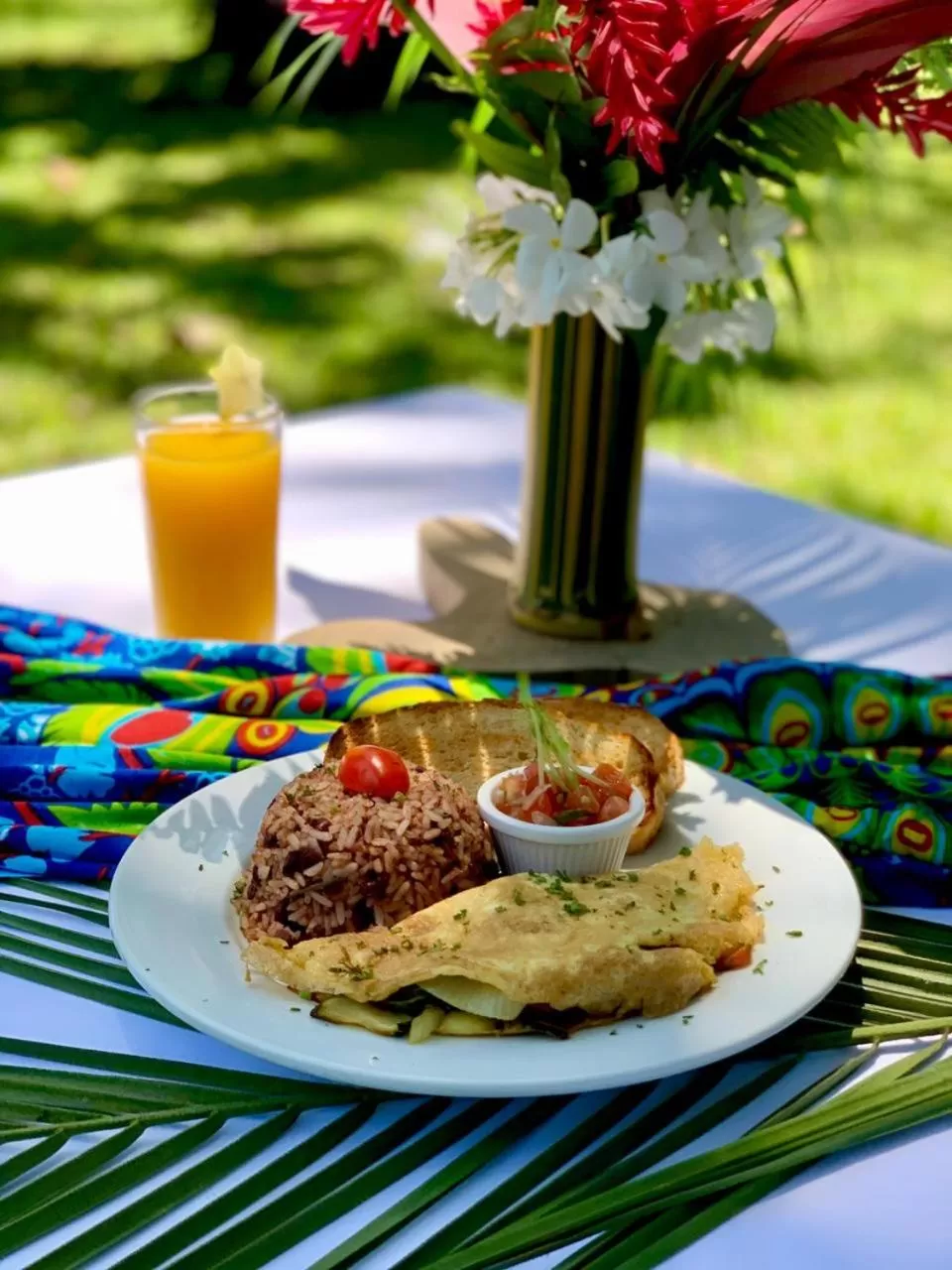 Restaurant/places to eat in Jaco Hotel DoceLunas