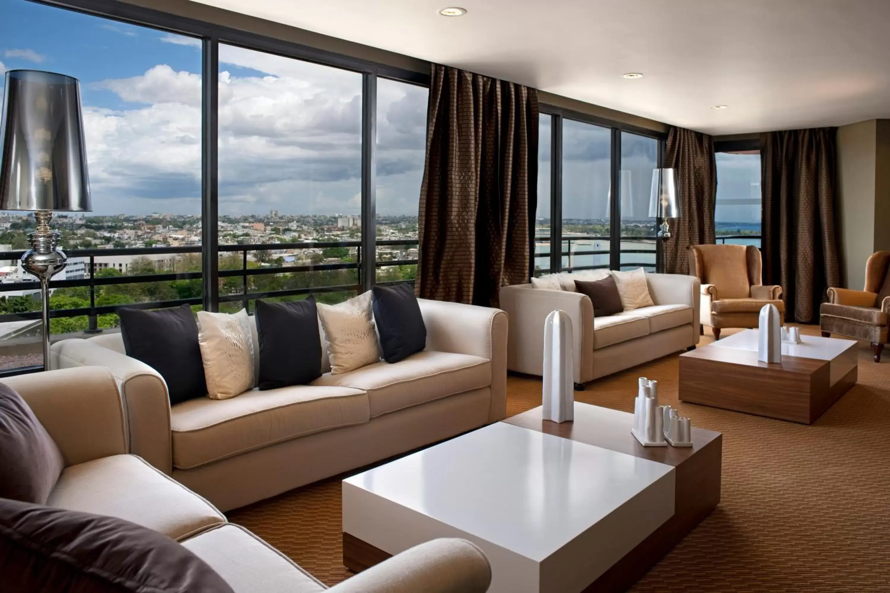 Photo of the whole room, Seating Area in Crowne Plaza Santo Domingo, an IHG Hotel