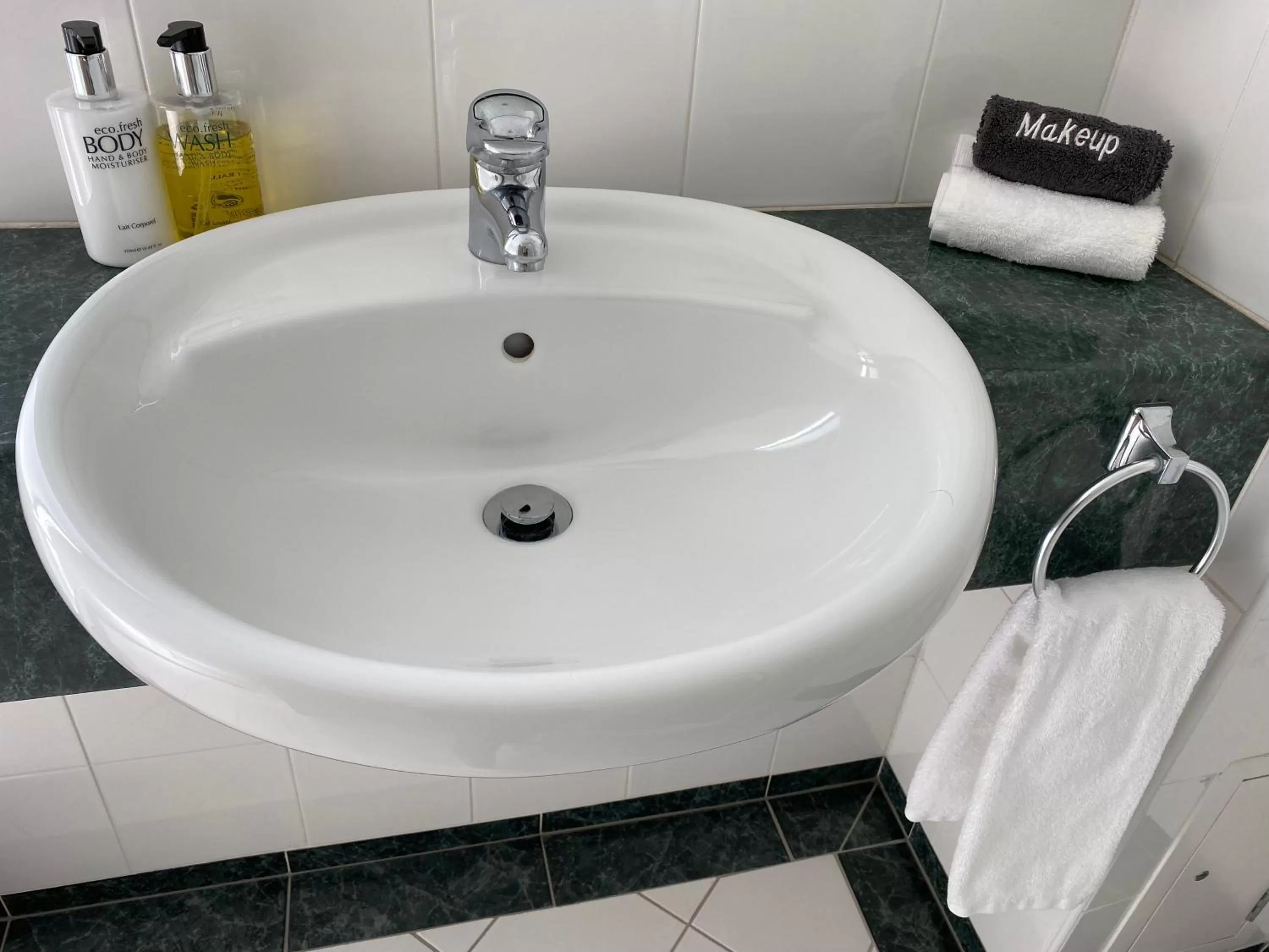 Bathroom in Motel On York