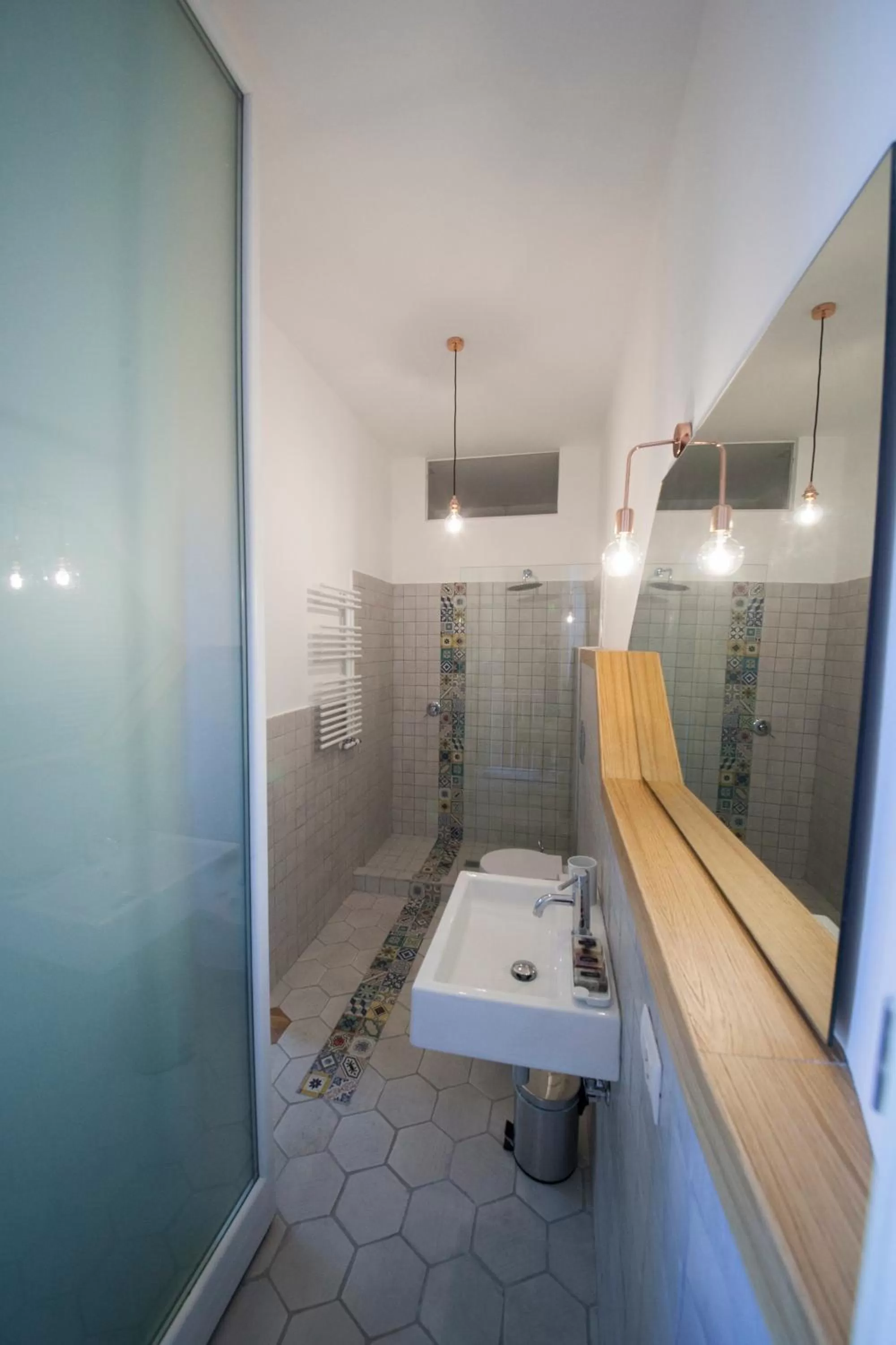 Bathroom in Ovo - Slow Travel