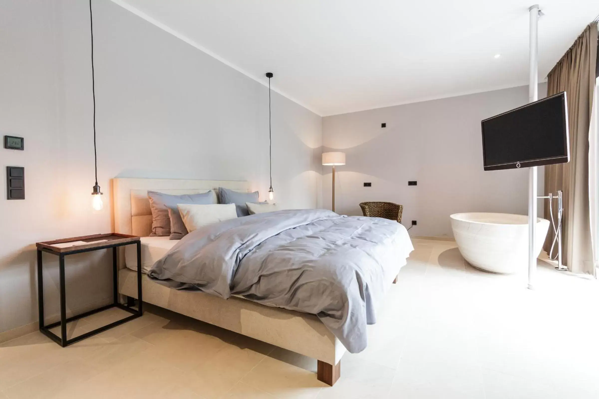 Bed in cantera by Wiegand Bed in cantera by Wiegand