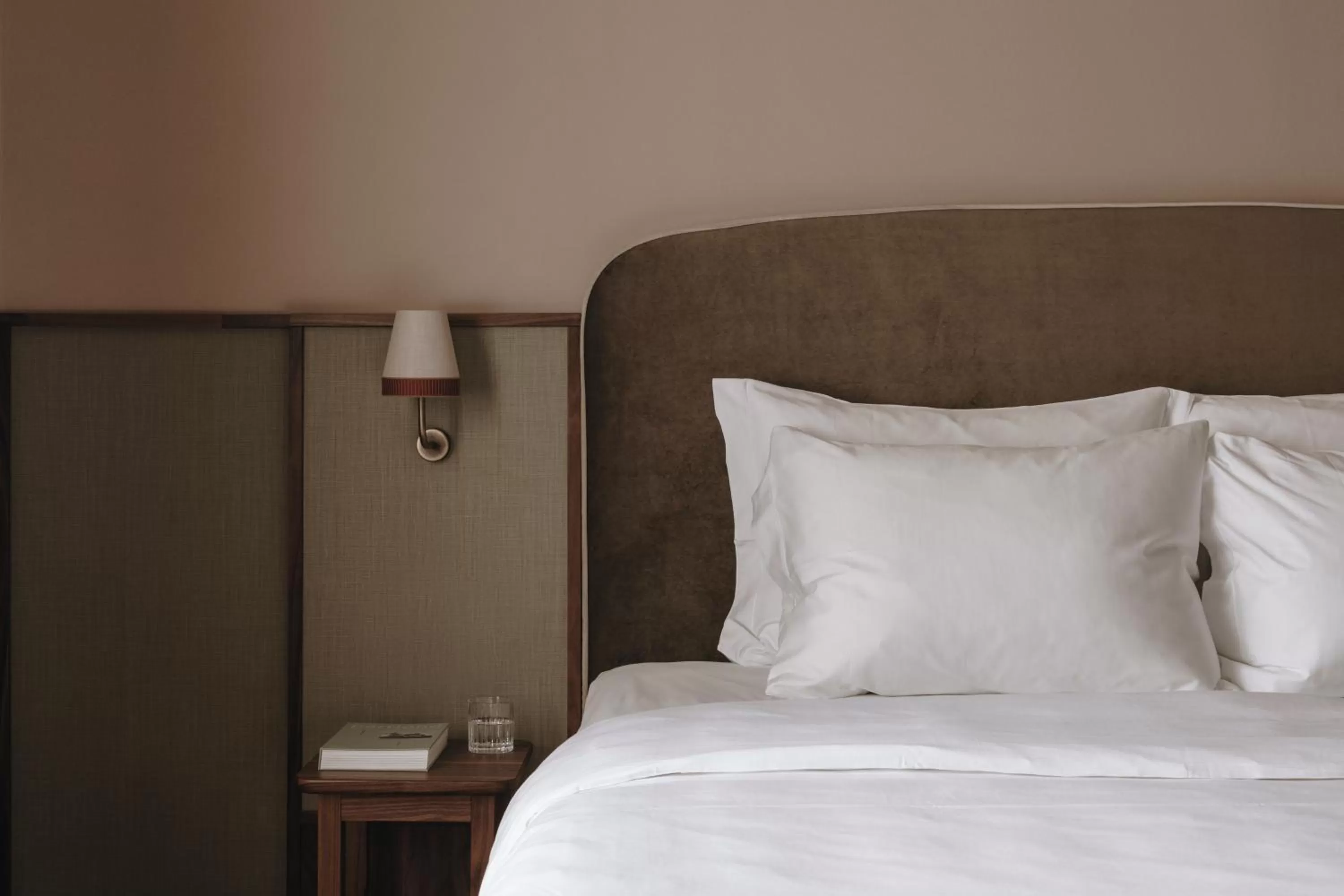 Bedroom, Bed in Parkhotel Mondschein, a Member of Design Hotels