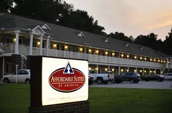 Facade/entrance, Property Building in Affordable Suites of America Fredericksburg