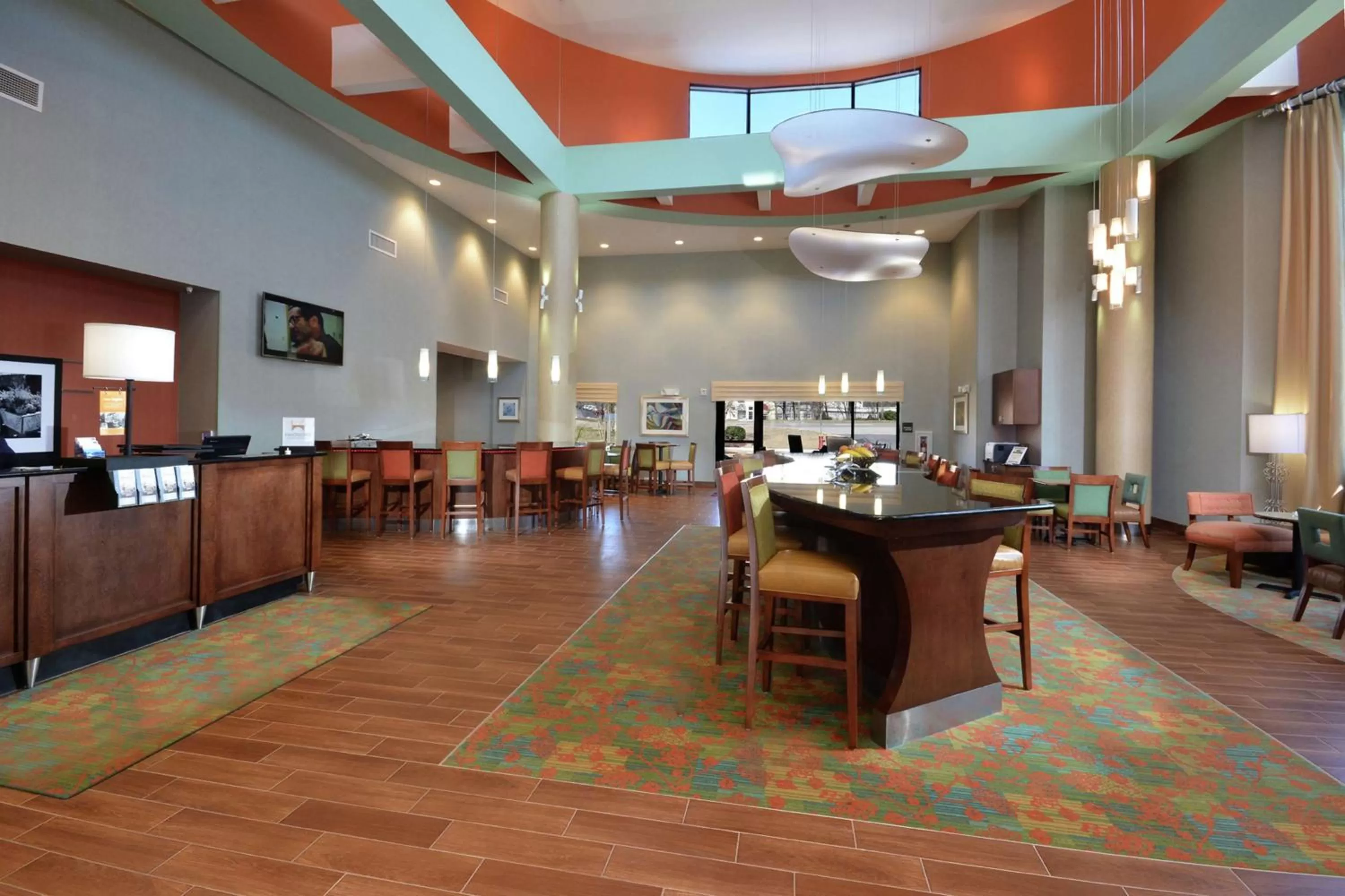 Lobby or reception in Hampton Inn Raleigh/Durham Airport