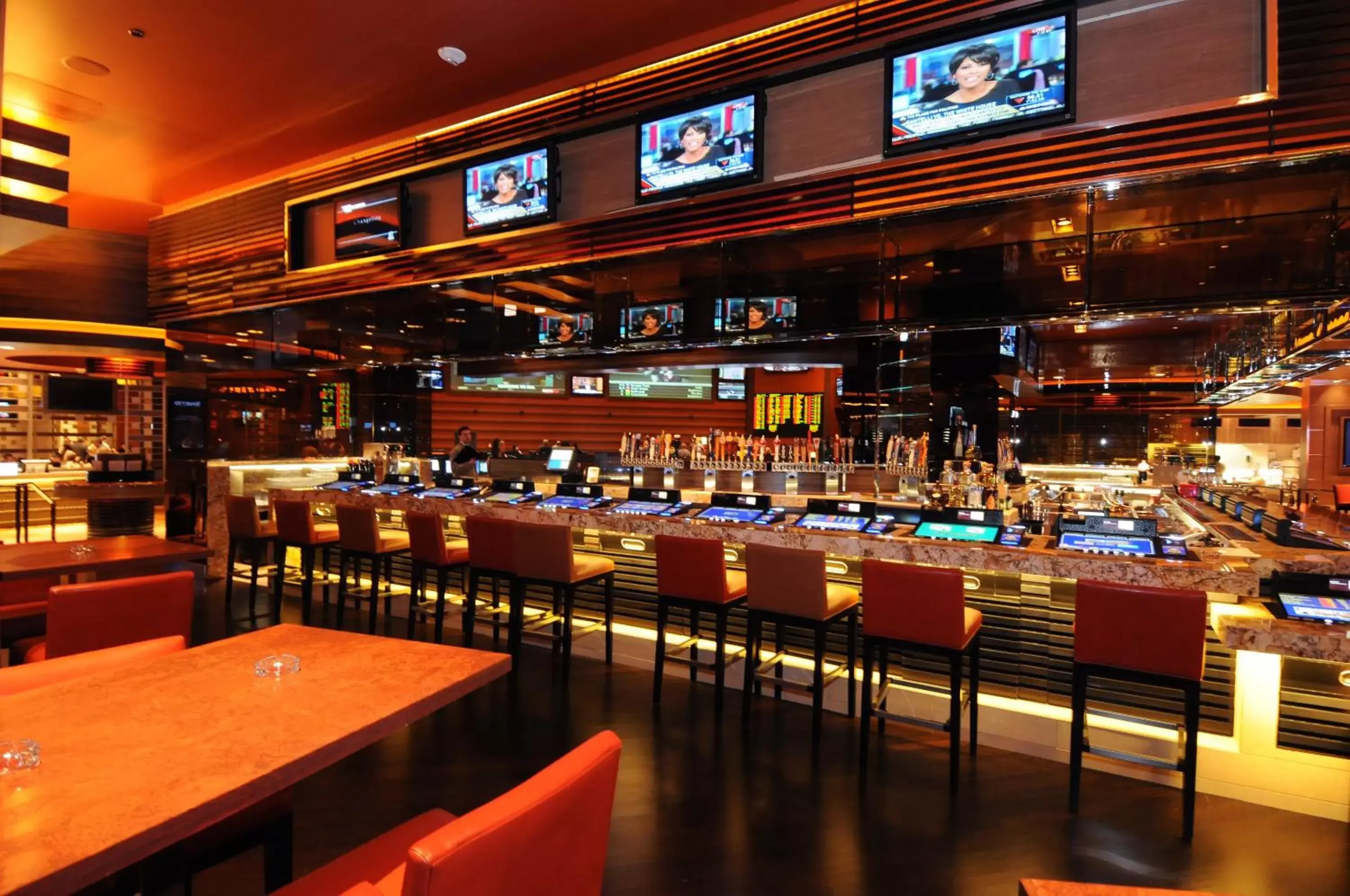Lounge or bar, Restaurant/Places to Eat in M Resort Spa & Casino