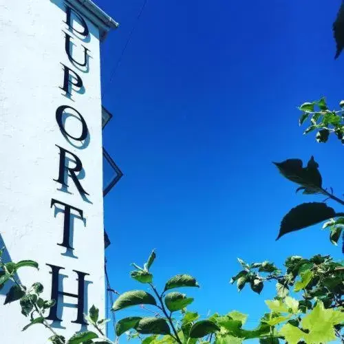 Deluxe Double Room with Sea View in Duporth Guest House Deluxe Double Room with Sea View in Duporth Guest House