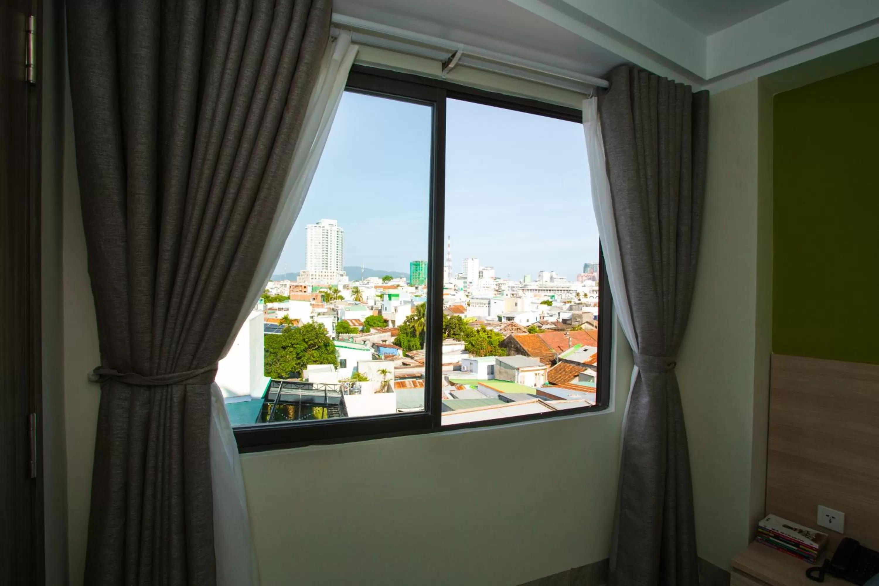 Moonlight Bay Hotel & Apartment