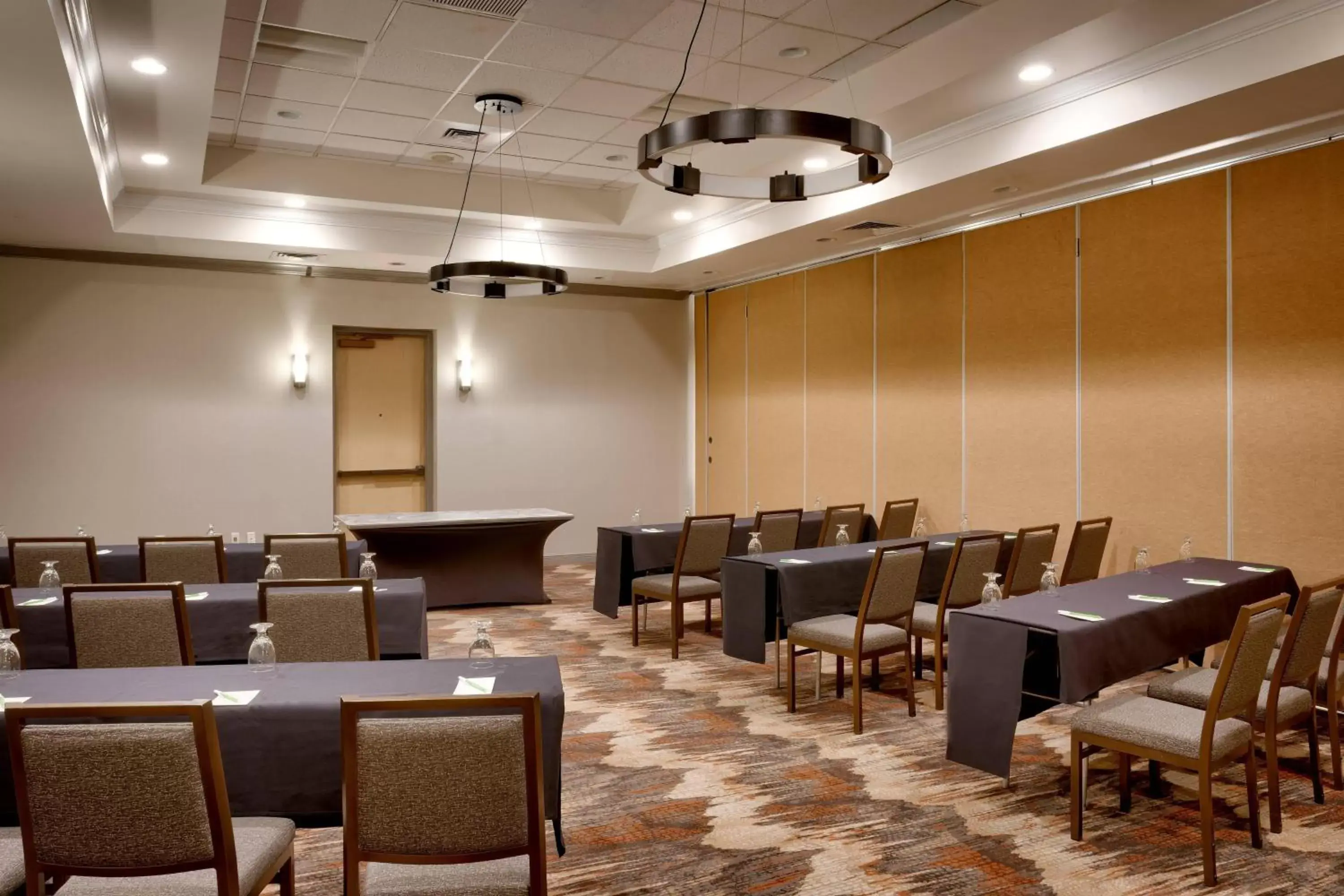 Meeting/conference room in Courtyard by Marriott Albuquerque