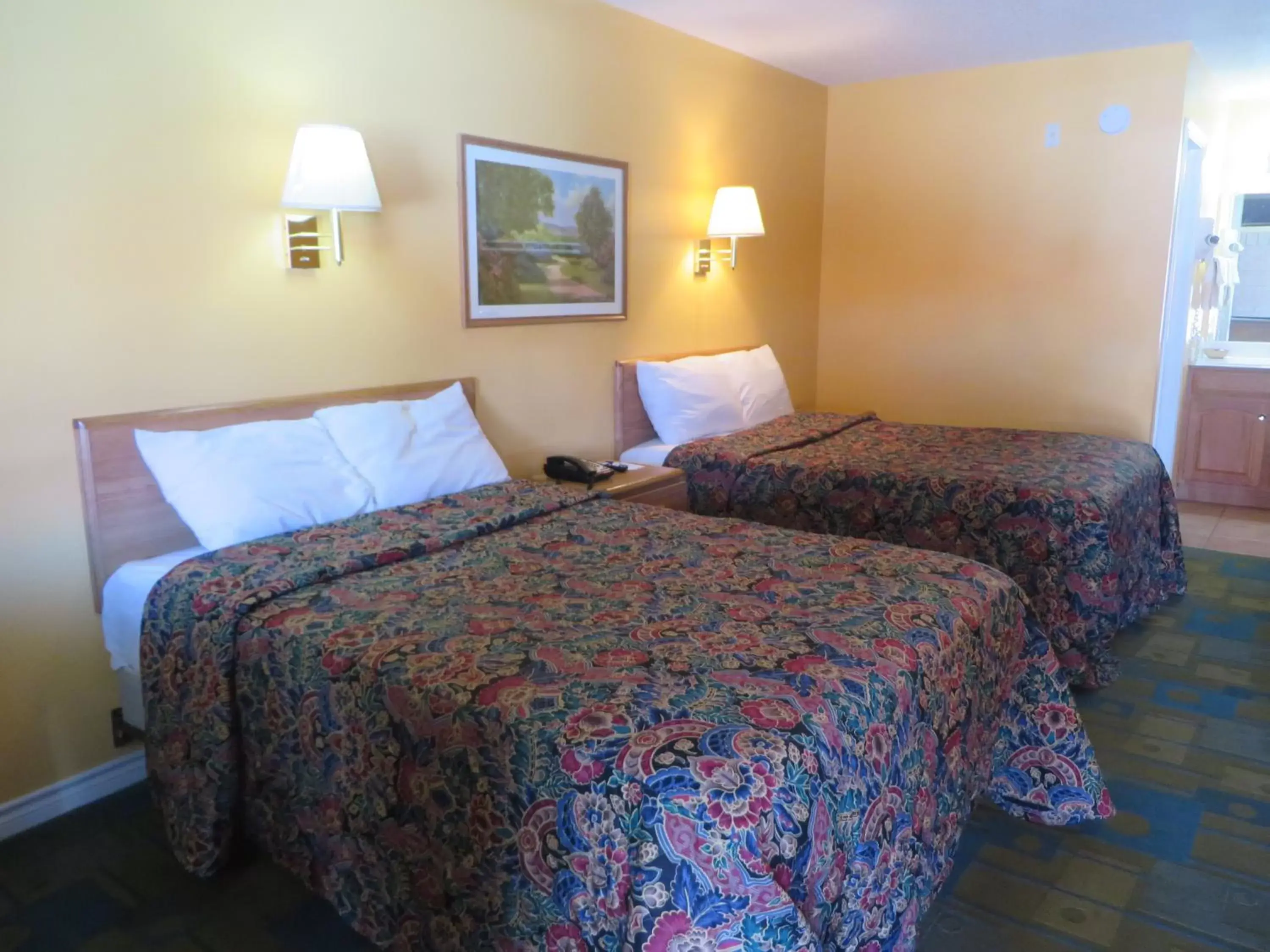 Double Room with Two Double Beds in Americas Best Value Inn Weatherford