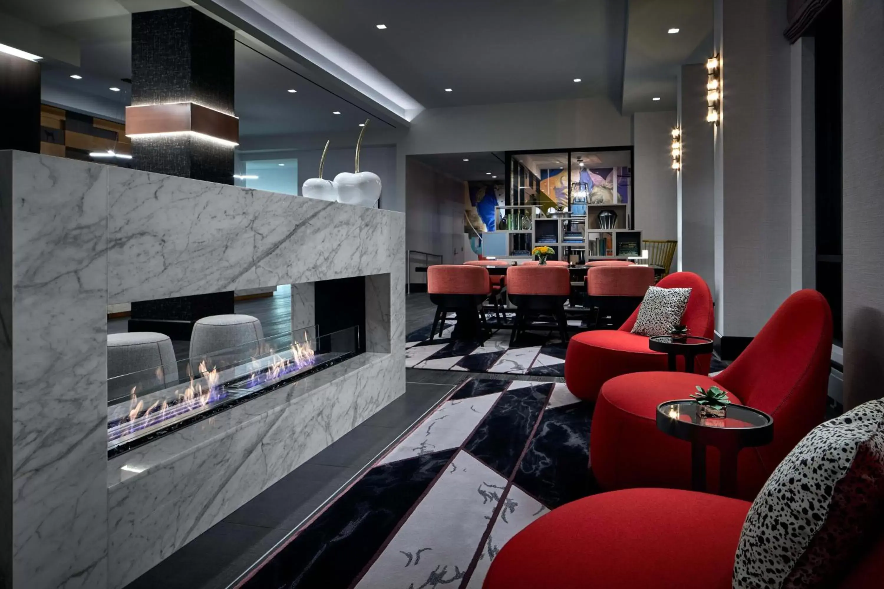 Lounge or bar in Hyatt Centric Old Town Alexandria