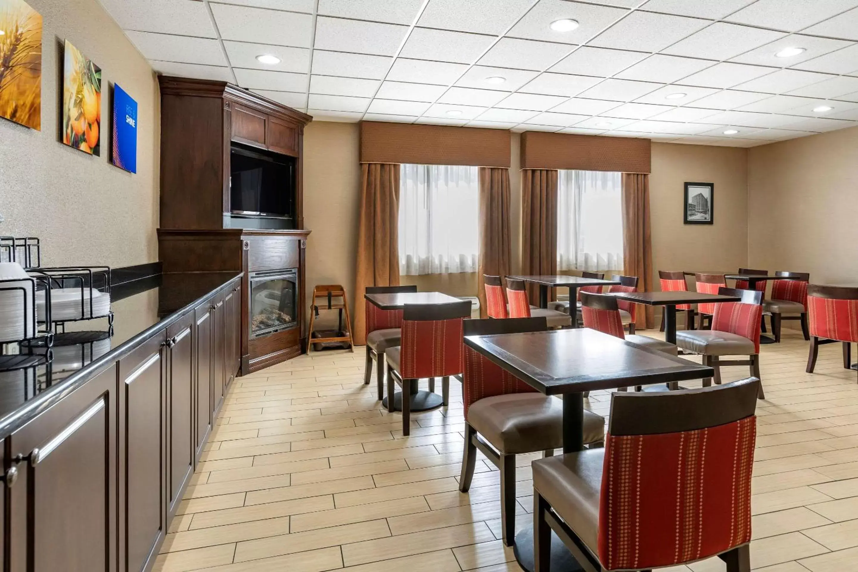 Restaurant/places to eat in Comfort Inn Warren - Detroit North Restaurant/places to eat in Comfort Inn Warren - Detroit North