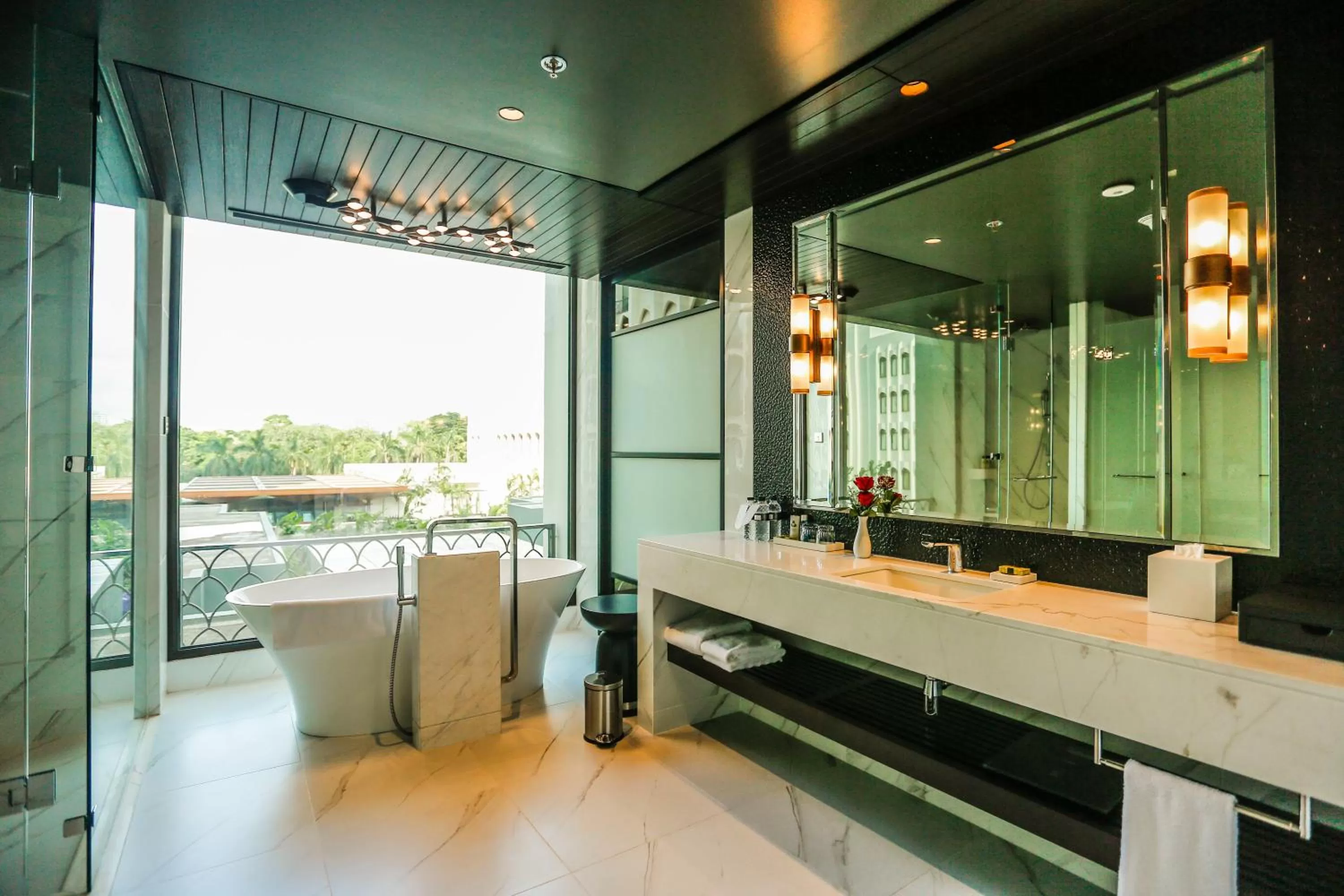 Photo of the whole room in InterContinental Dhaka by IHG