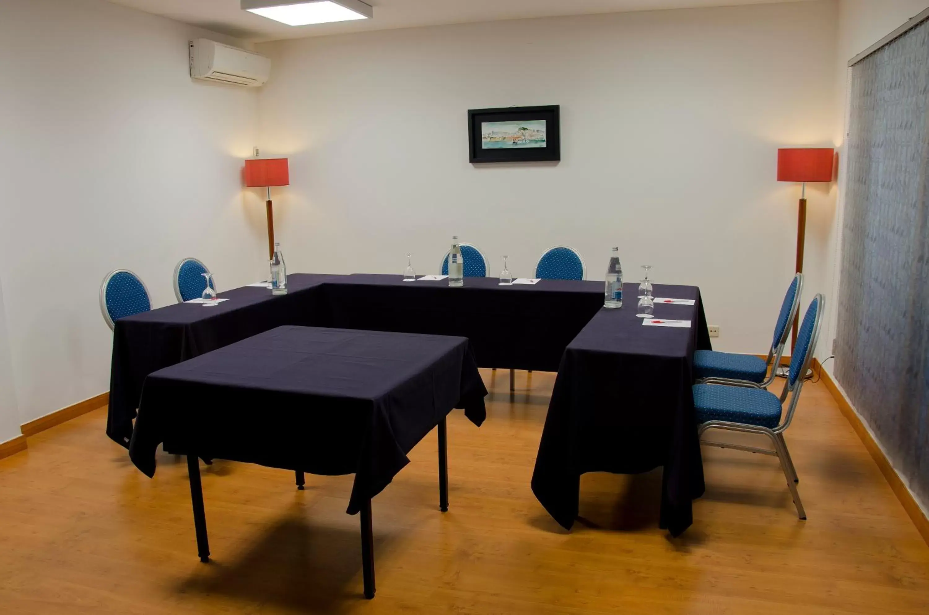 Business facilities in VIP Executive Santa Iria Hotel