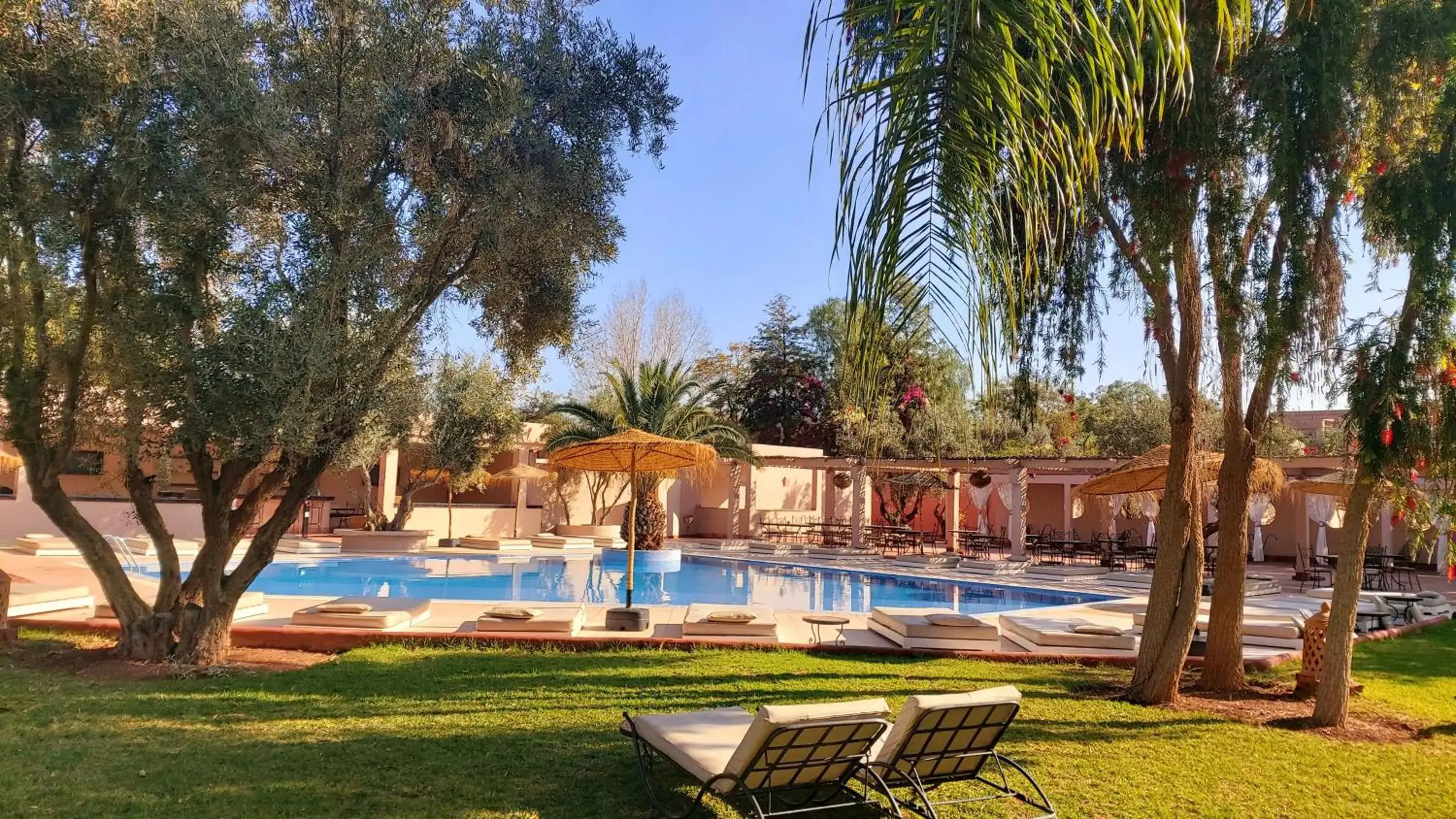 Swimming Pool in La Maison Des Oliviers