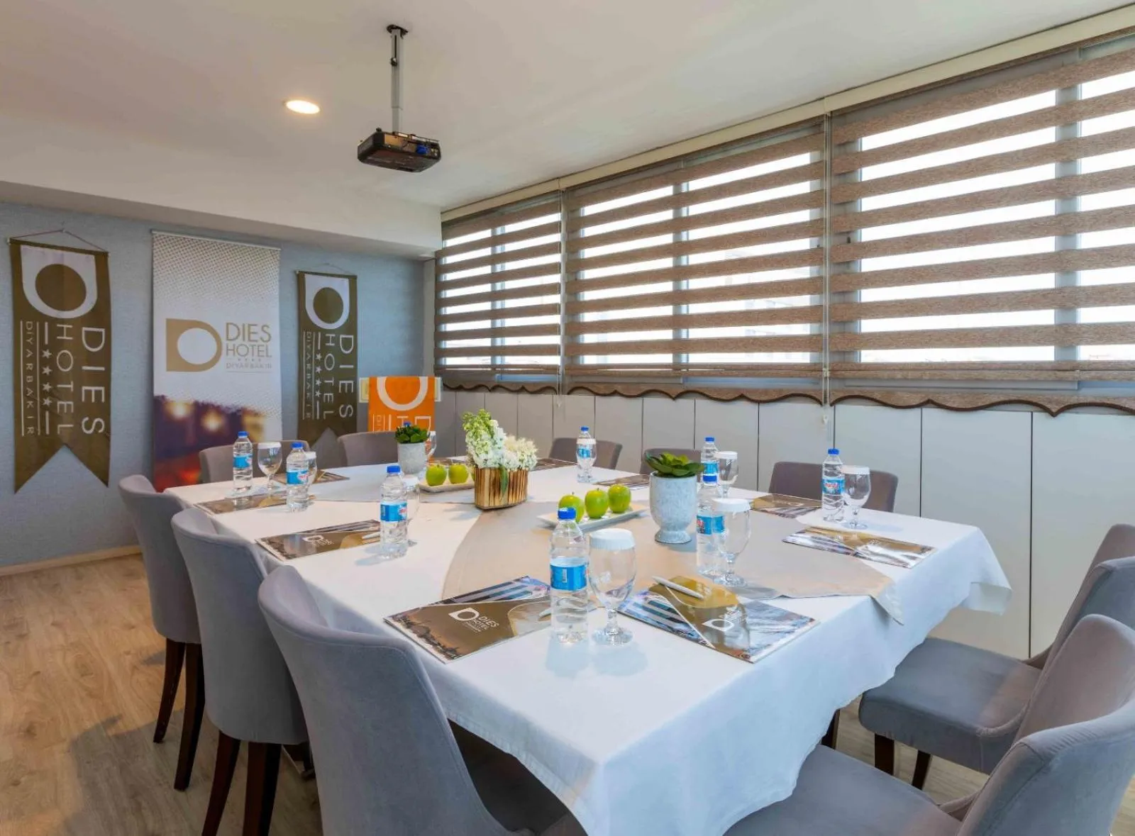 Business facilities in Dies Hotel