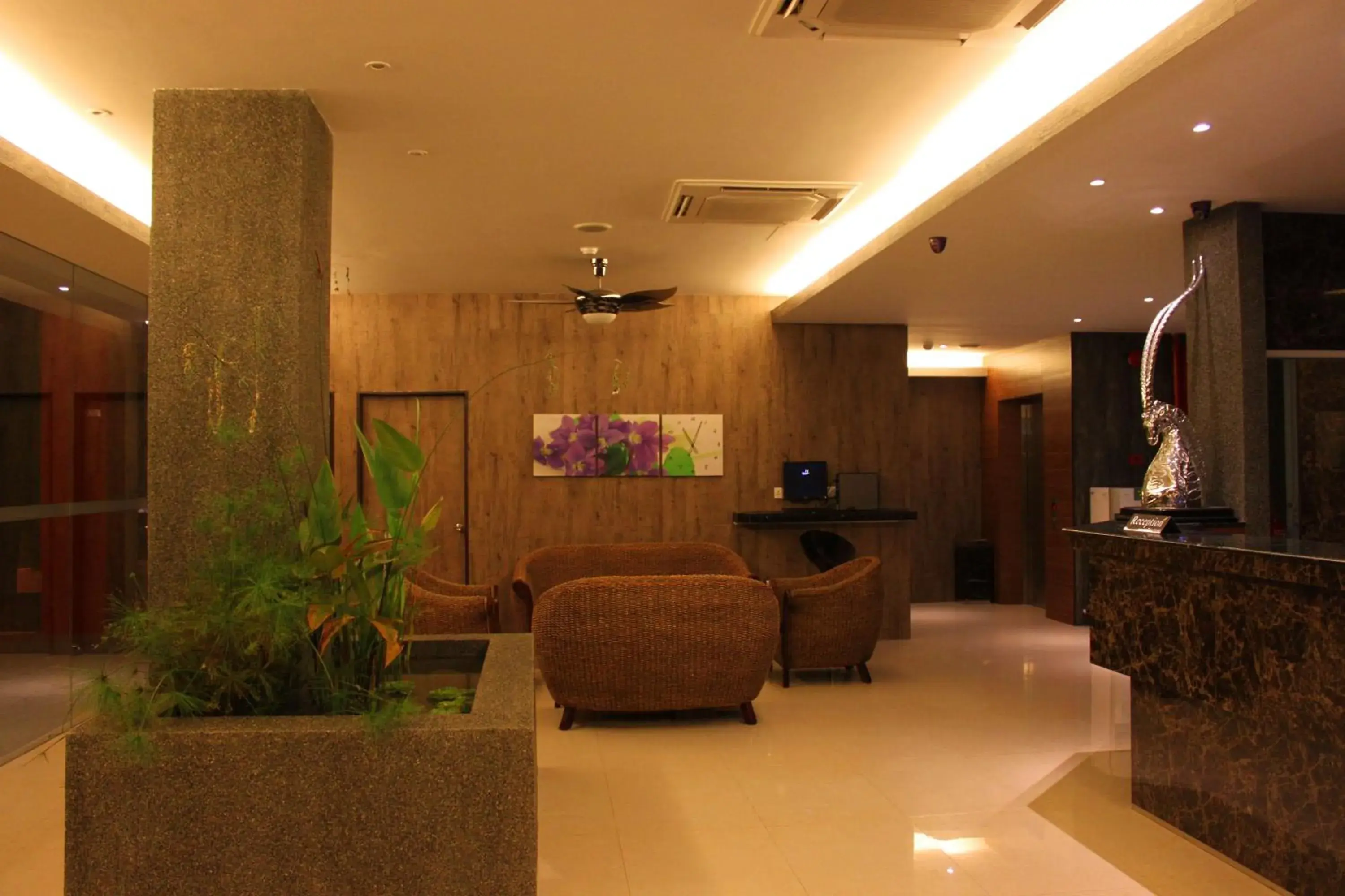 View (from property/room), Lobby/Reception in Hotel Time