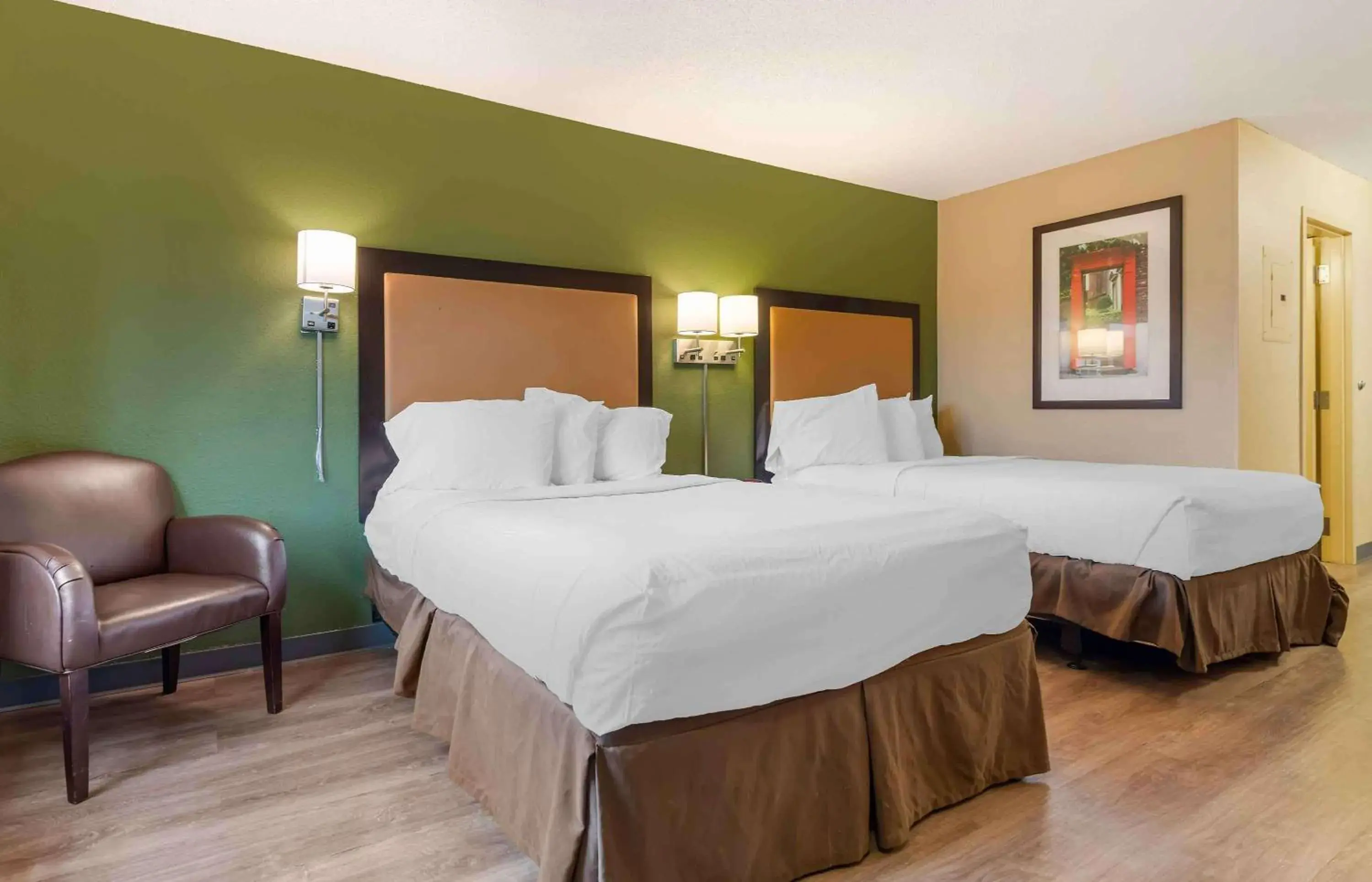 Bedroom, Bed in Extended Stay America Suites - Minneapolis - Airport - Eagan - South