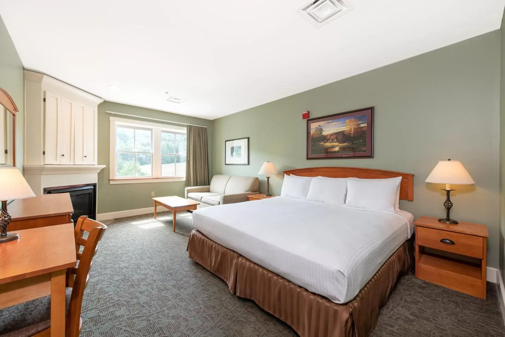 Photo of the whole room, Bed in Jackson Gore Village on Okemo Mountain