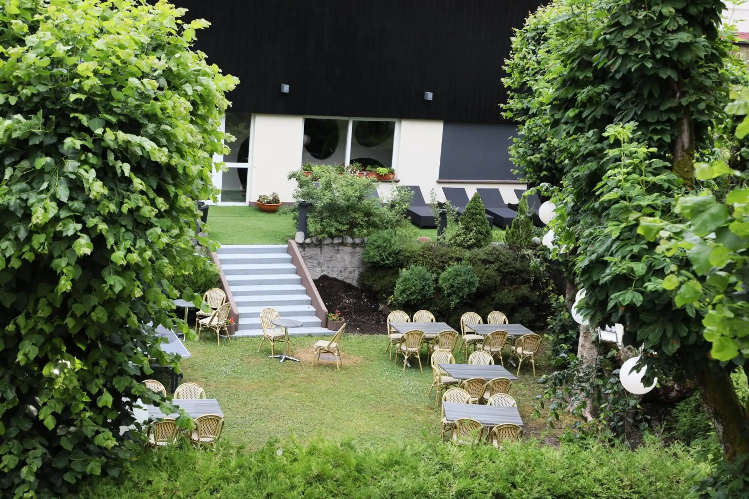 Garden in Hotel de la Jamagne & Spa
